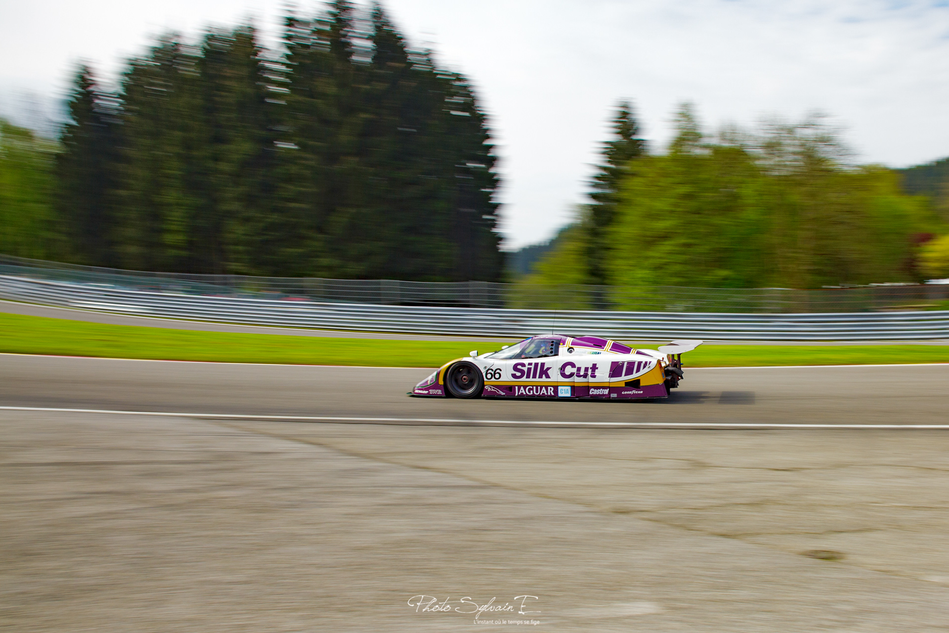 Jaguar XJR 9