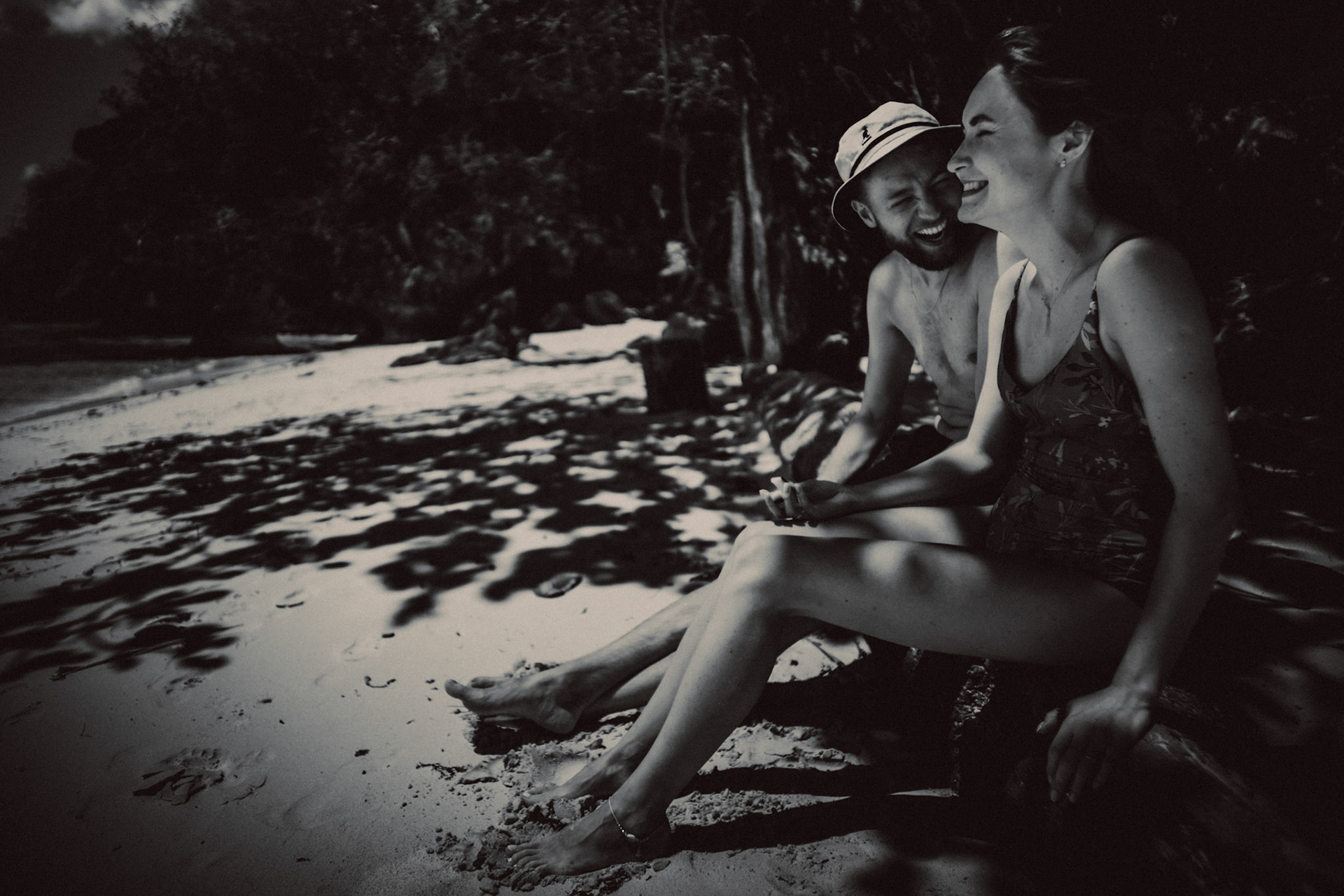 A shared candid moment in Pasadigan Cove, El Nido, Palawan, Philippines, Southeast Asia, February 2019, Sony A7III.