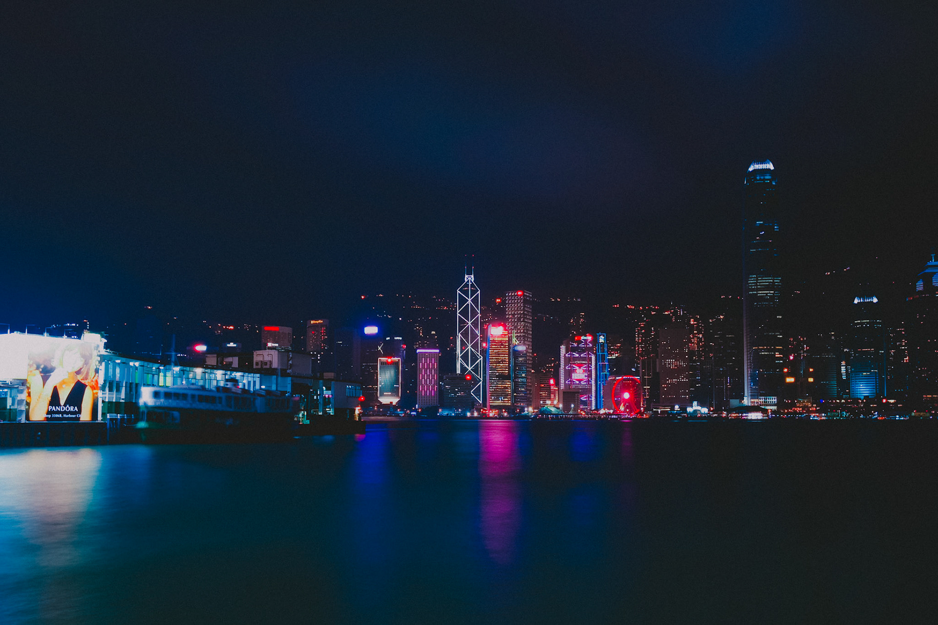Victoria Harbour at night from Harbour City, Tsim Sha Tsui, Hong Kong, April 2018, Huawei Mate 10 Pro.