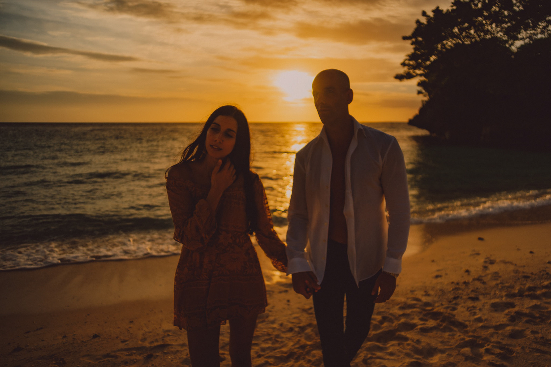 Sunset couple portraits at Punta Bunga Beach, Crimson Resort and Spa, Boracay, Philippines, Southeast Asia, December 2018, Sony A7III.