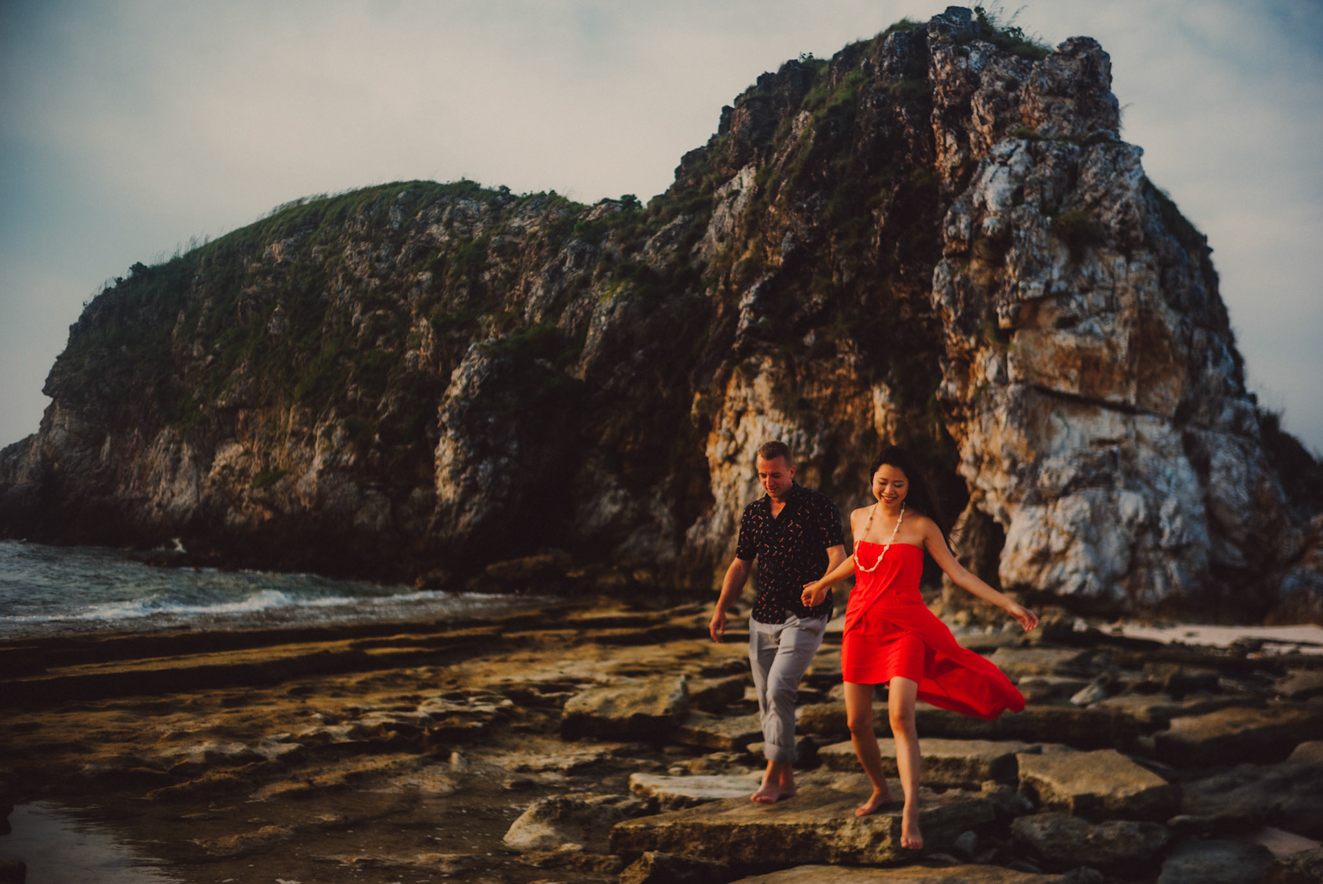 Couple portraits on a rocky coast, Renaud and Kat's island hopping adventure session in Malpagalen Island, Club Paradise, Coron, Palawan, Philippines, Southeast Asia, August 2018, Leica M