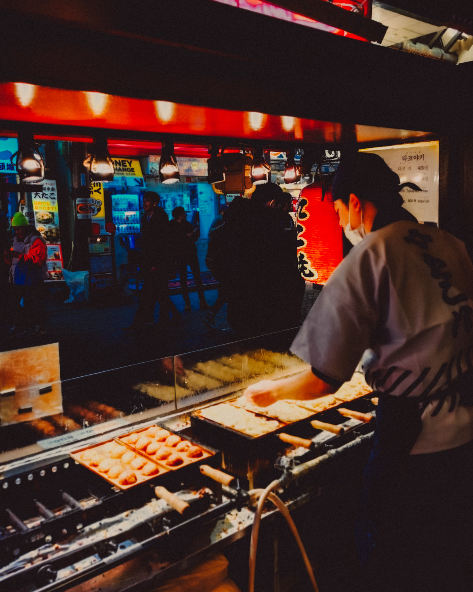 Takoyaki at Dotonbori, Osaka, Japan, December 2019, Huawei Mate 30 Pro.