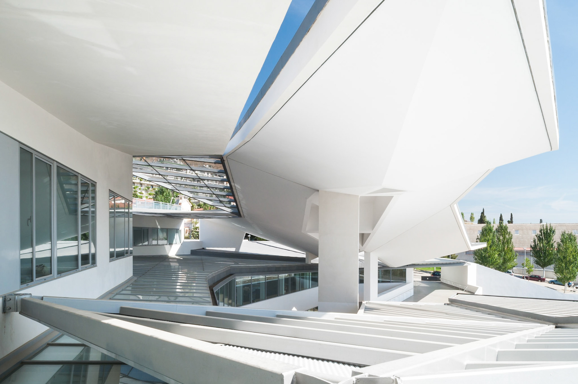 IMO - Ocular Microsurgery Institute / Barcelona, Spain / Josep Llinàs