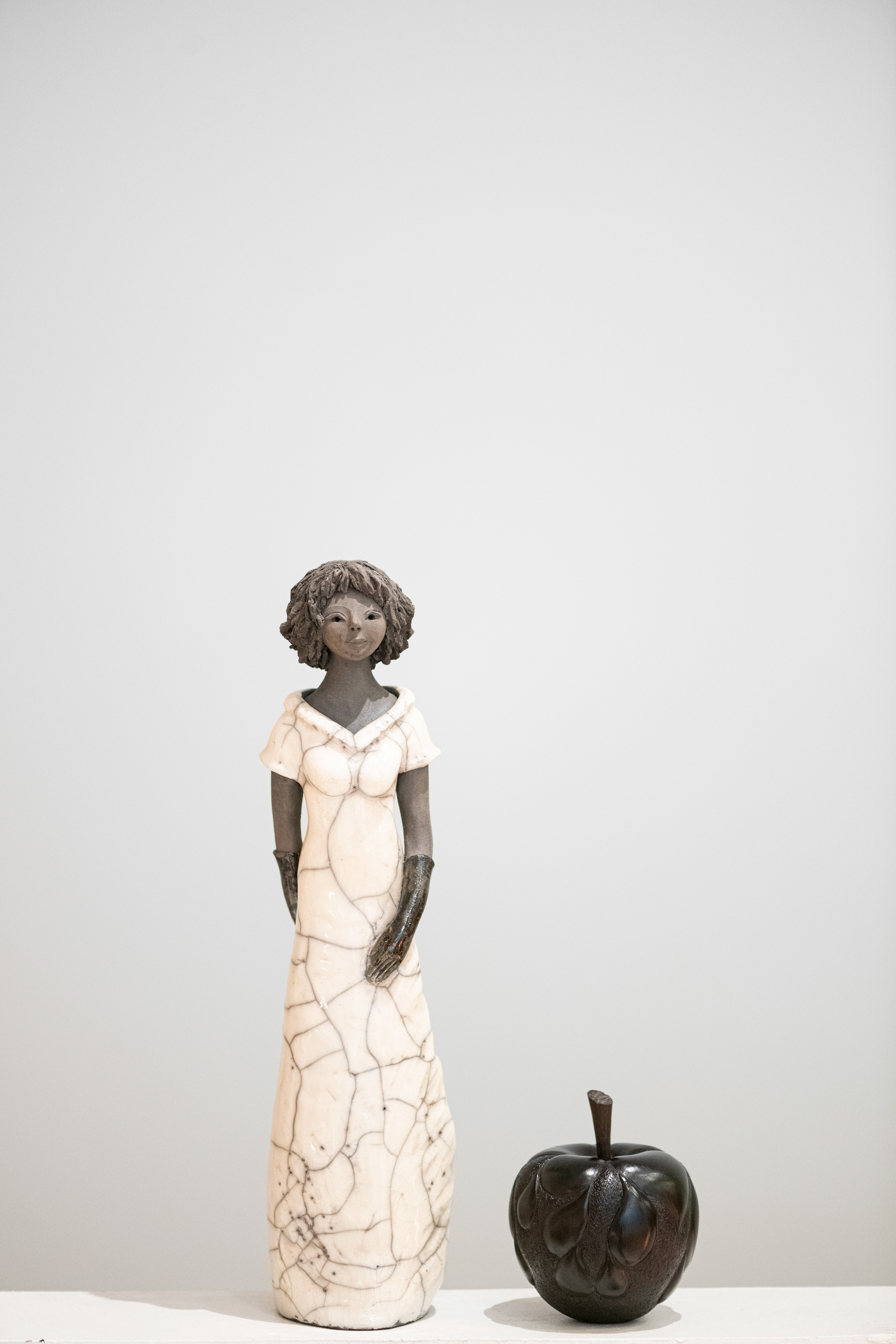 Sculpture en Raku - 390€ - Pomme en bois 180€