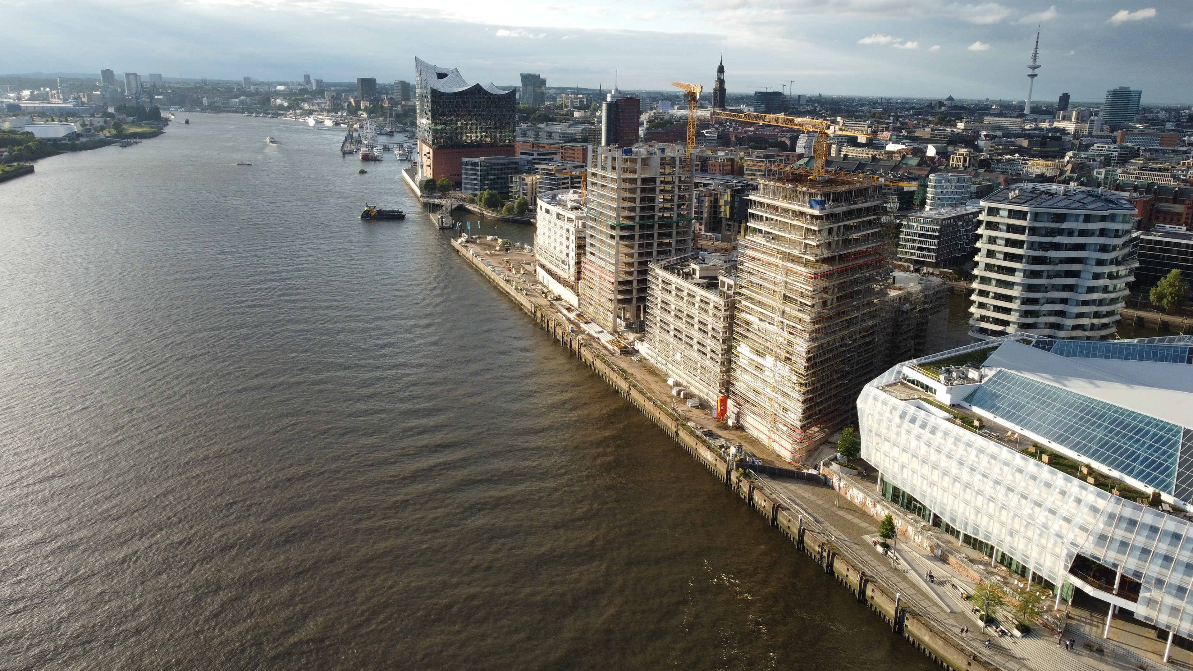 Elbphilharmonie aus Südosten 