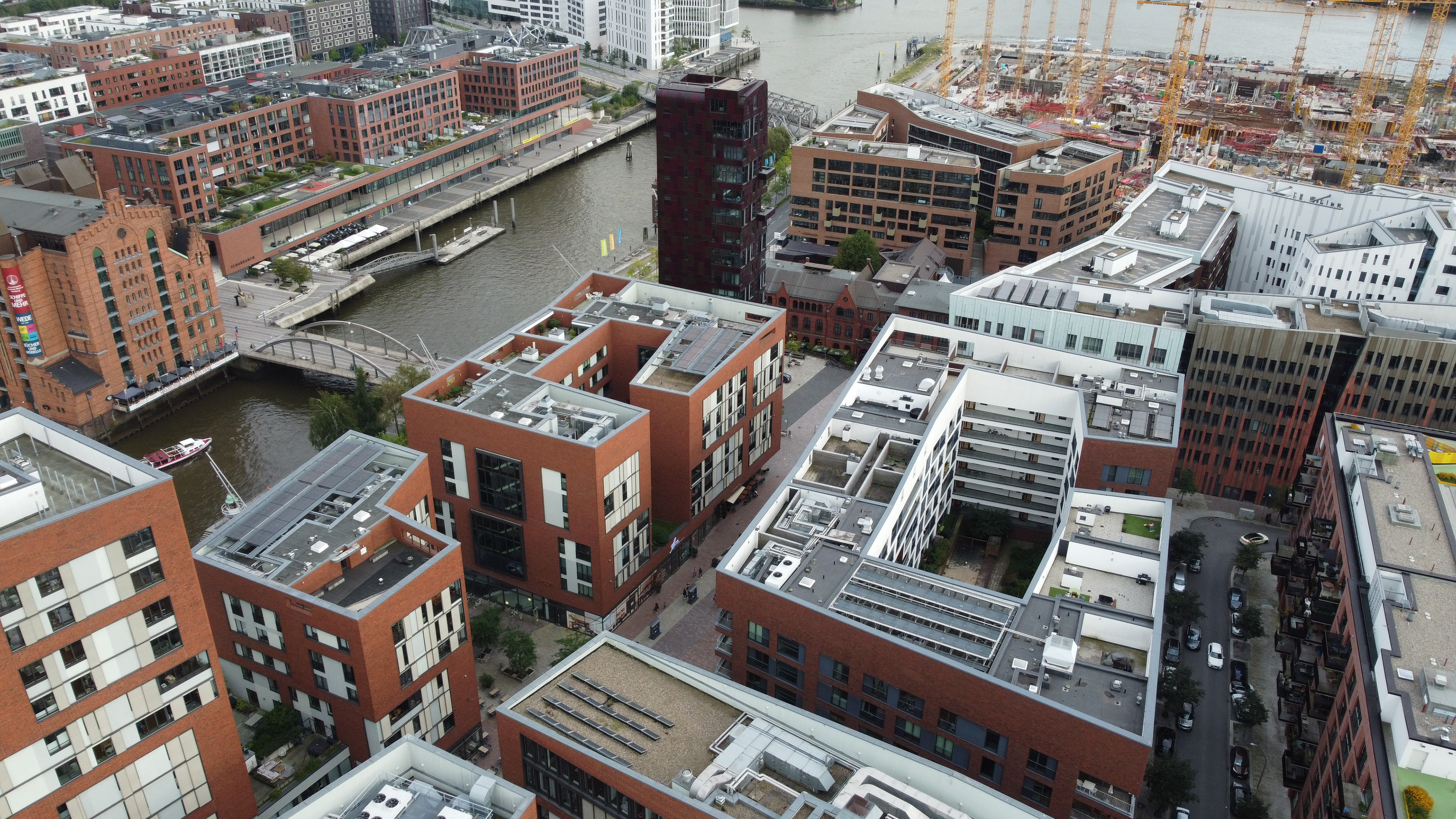 Überseeboulevard Dächer