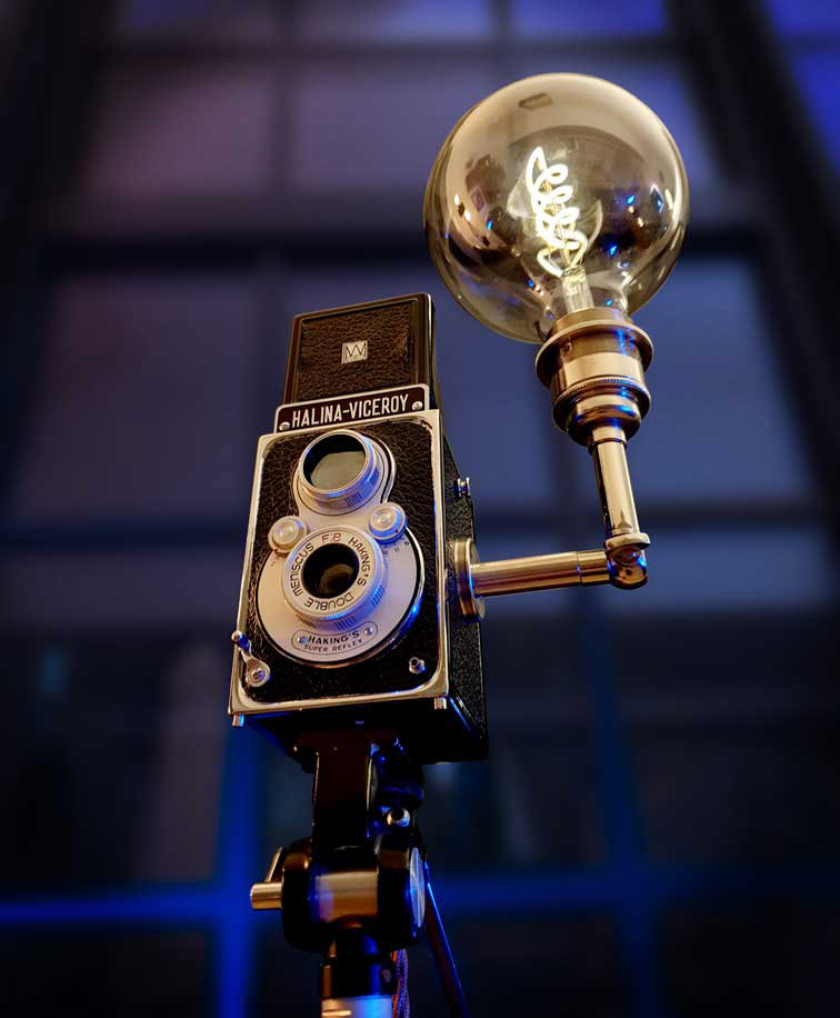 Vintage Halina Viceroy Camera Lamp
