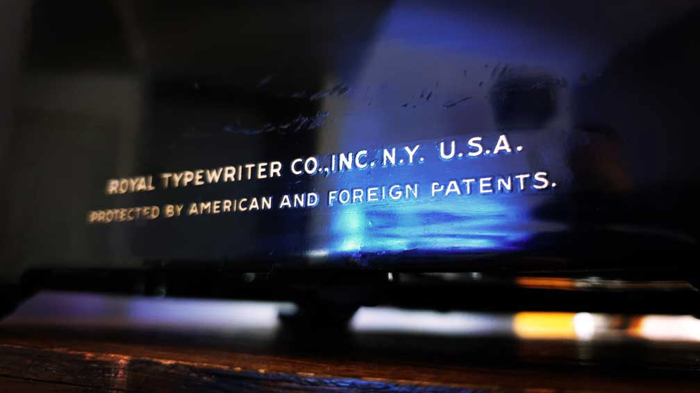 Royal Typewriter Co. Inc. N.Y. U.S.A. Protected by American and foreign patents.