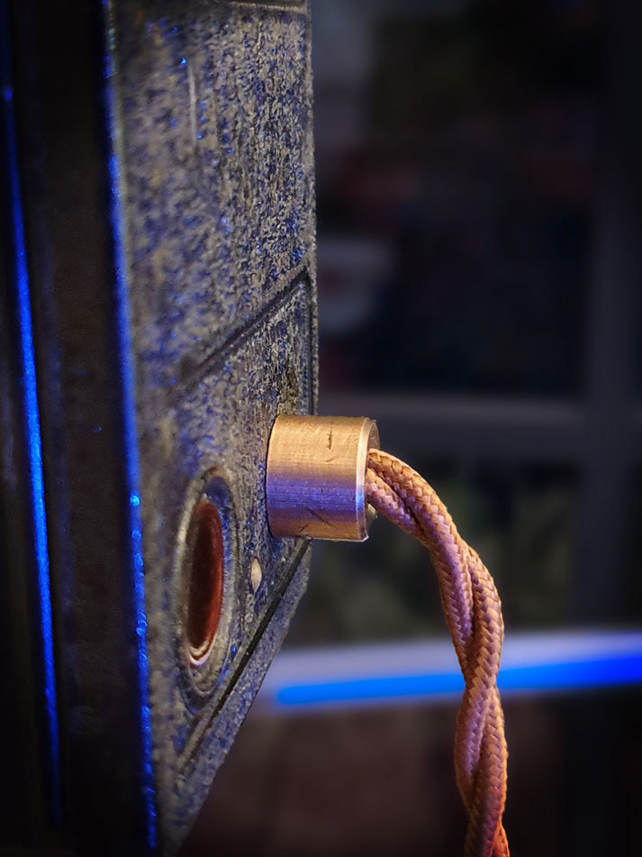 Vintage style metal cord grip with braided cable