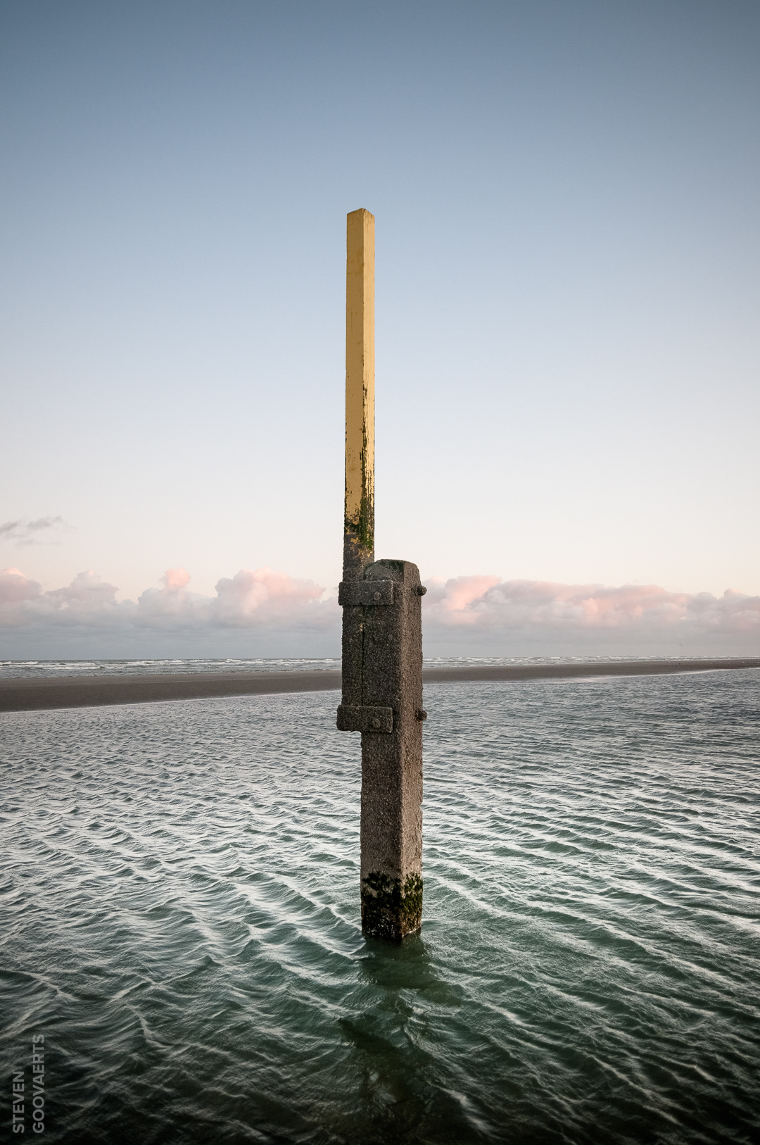 "Dat staat als een paal boven water" nemen ze aan de kust letterlijk.