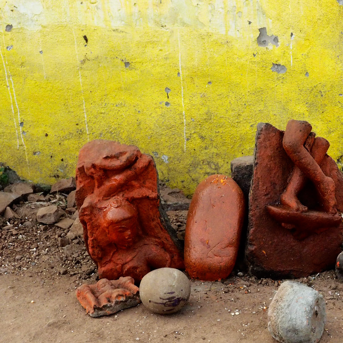 Sacred objects along pilgrim route