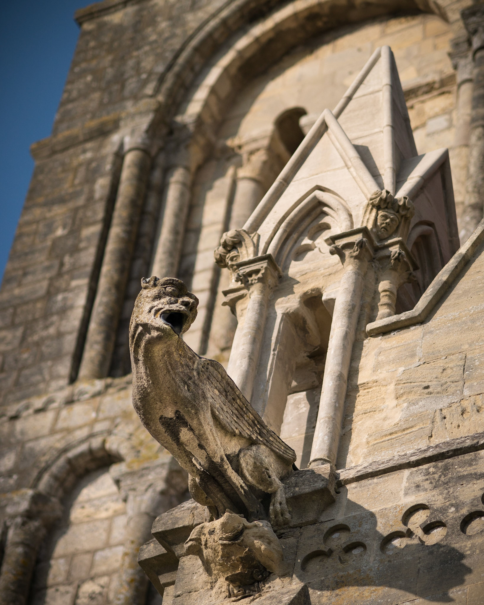 Kirchturmdetail in Lion-sur-Mer