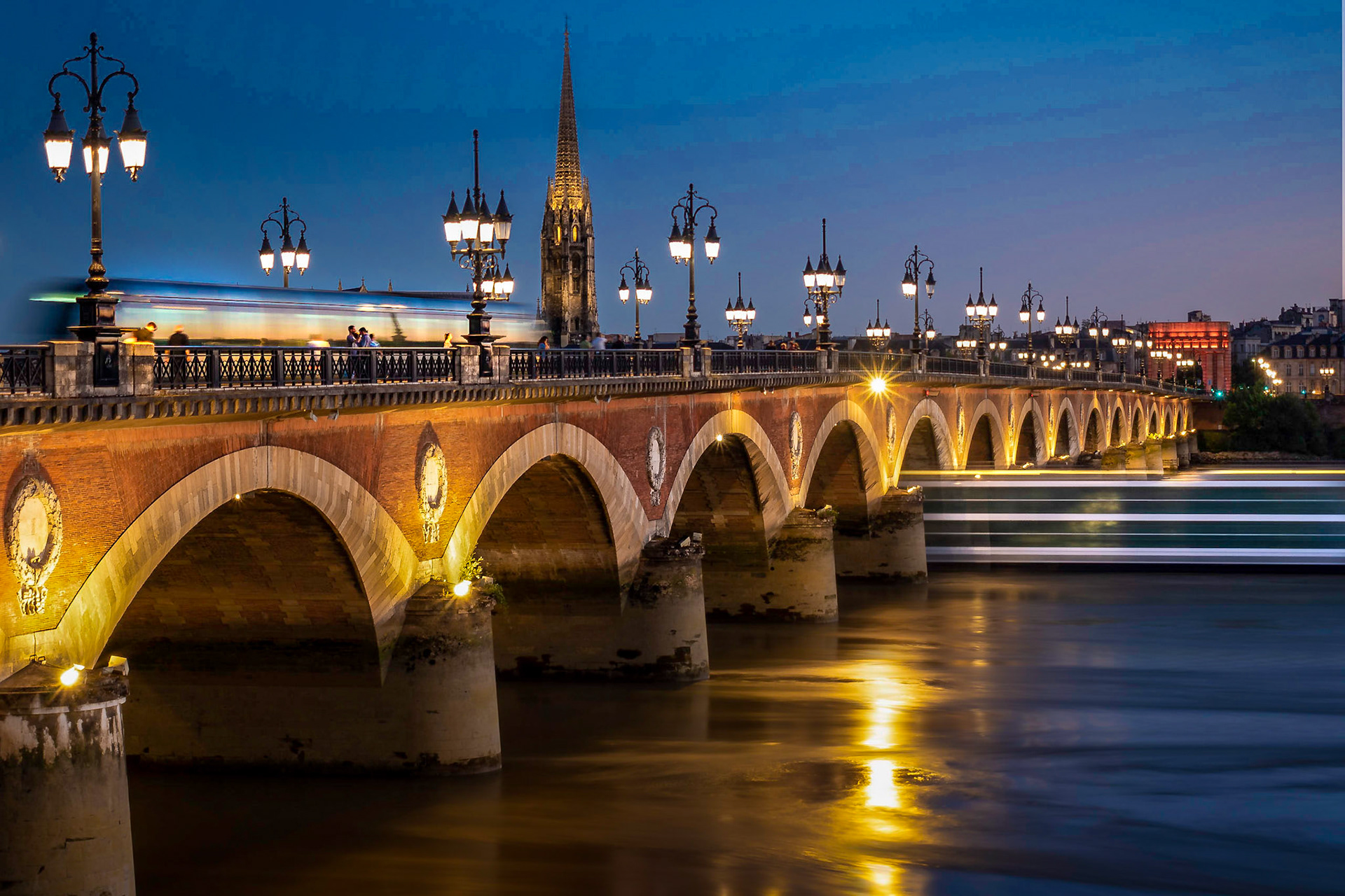 Pont de Pierre, Bordeaux