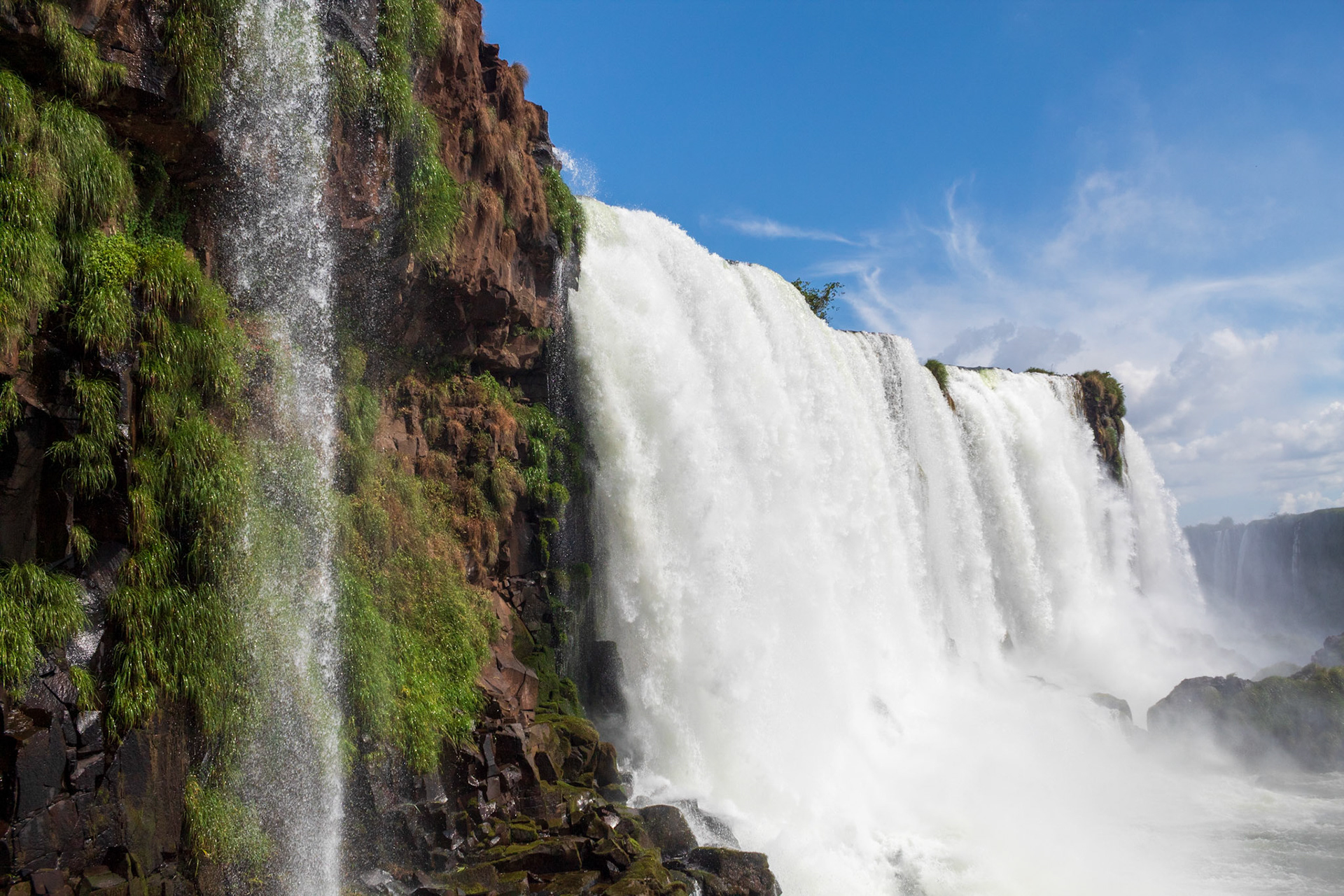 Little &amp; Large falls, Iguassu Brasil