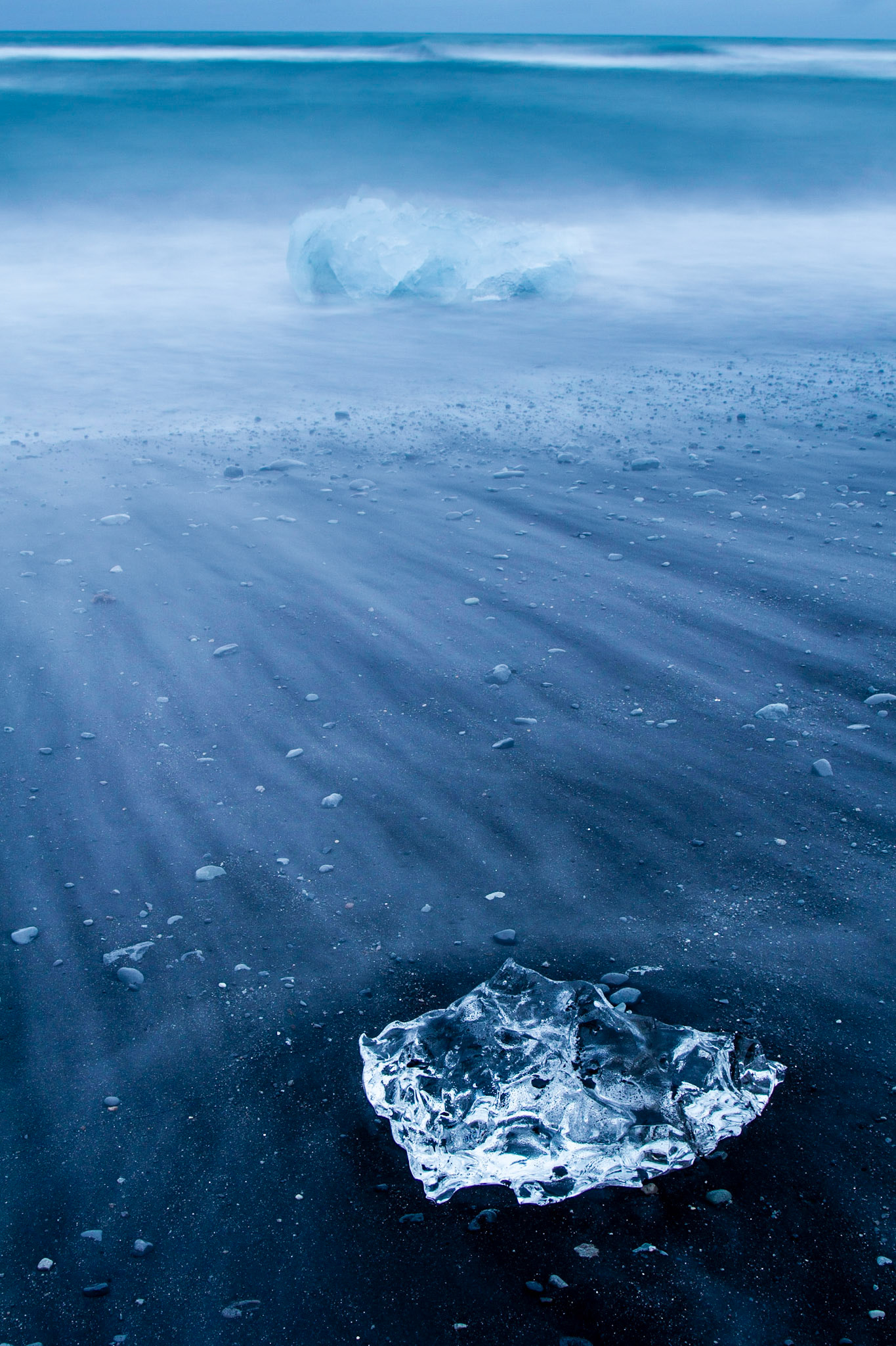 Black Sand Beach at Jökulsárlón