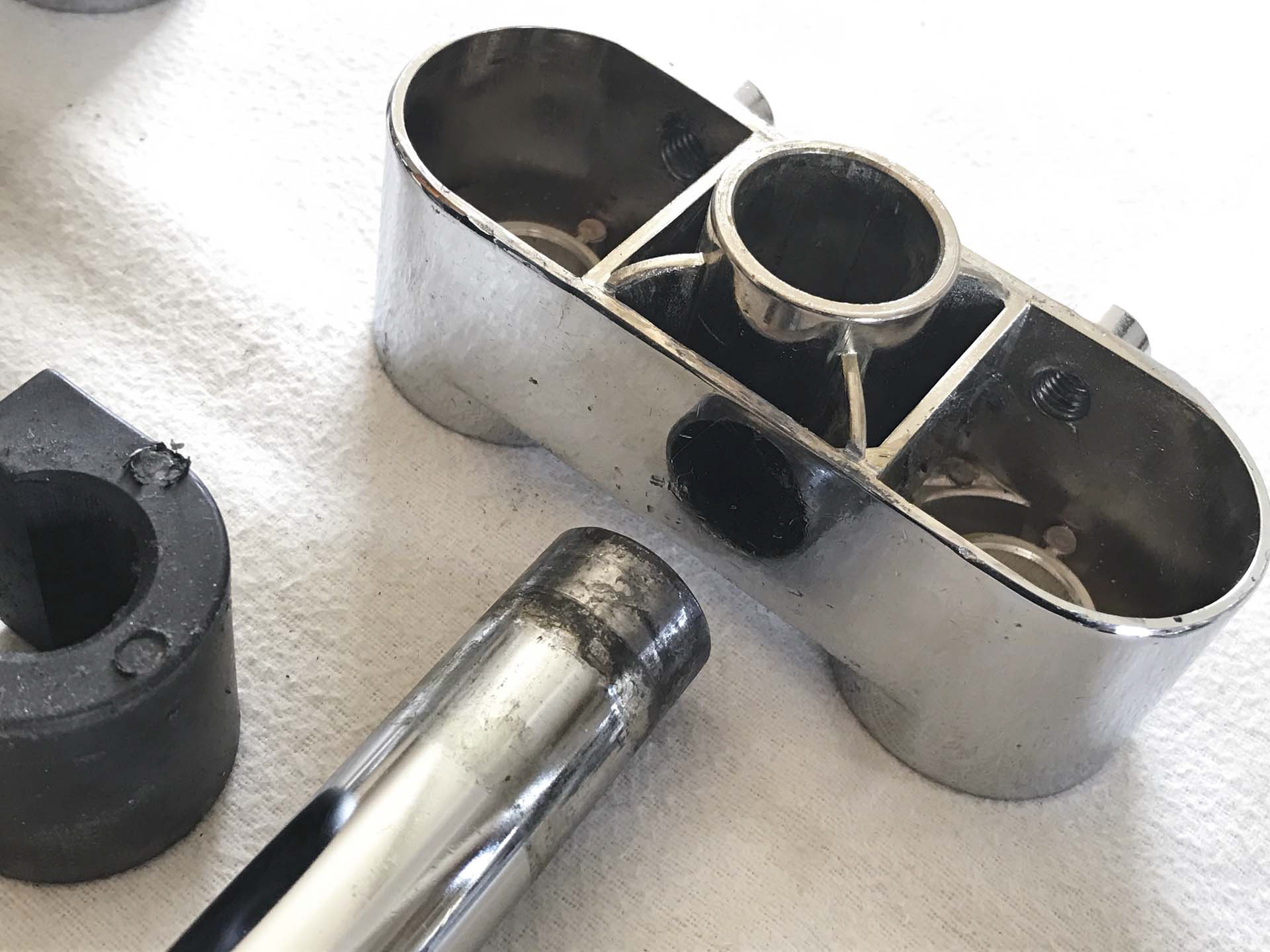 Fixing the loose parts of the Sonor Force Hardware with new/additional steel rivets and spring pins | Herbert Heim Vintagedrums