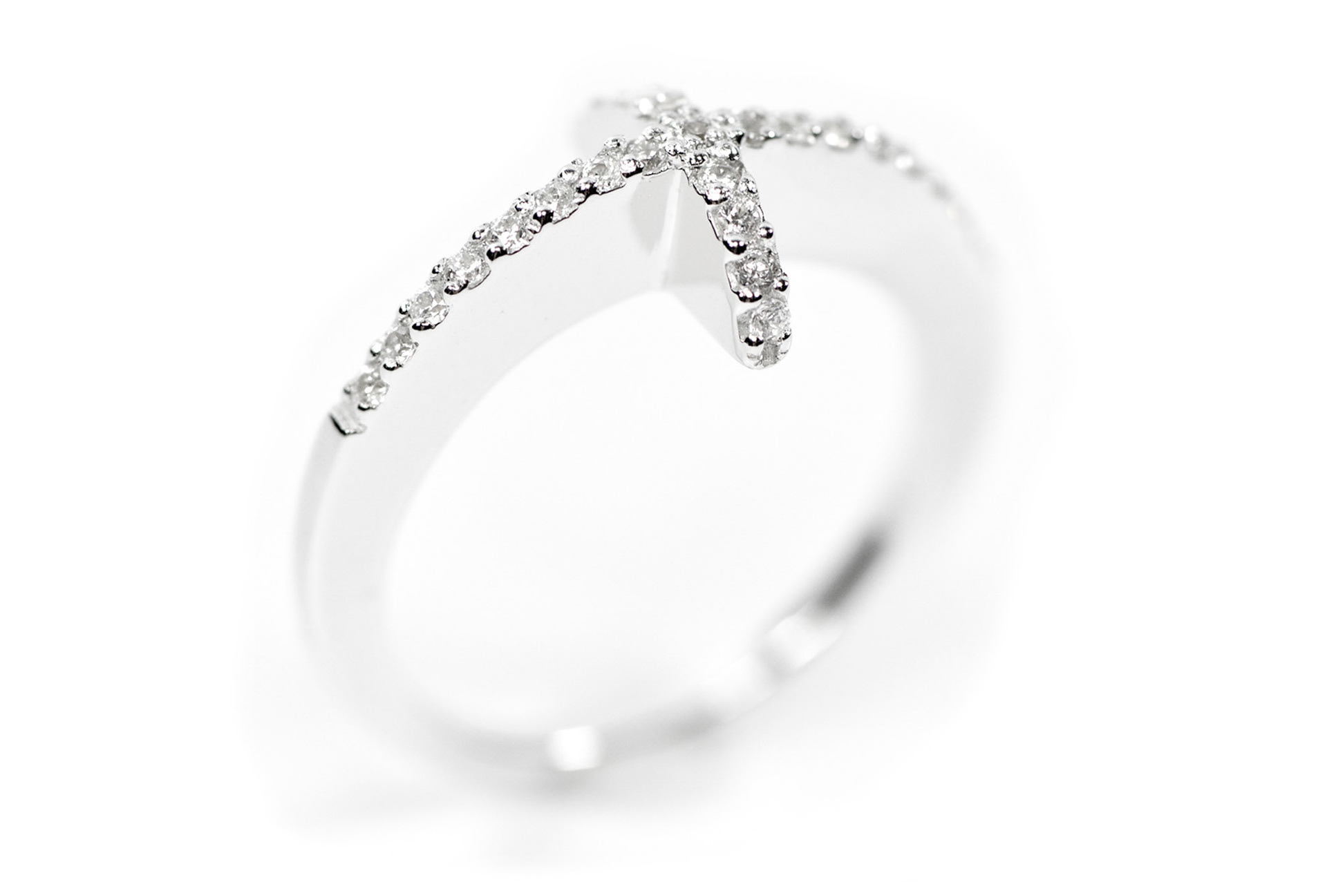Sia Shafer silver ring product retail photography