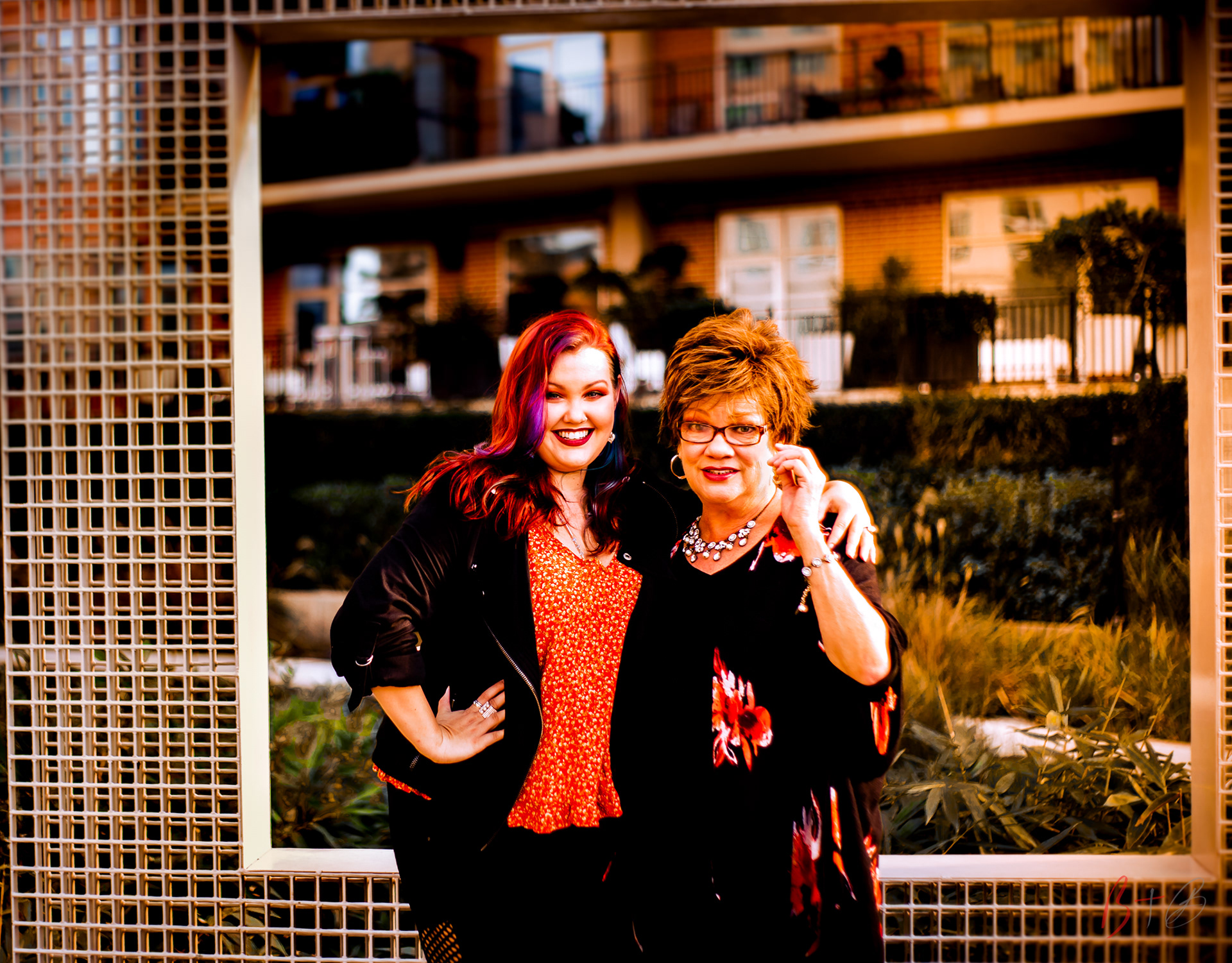 Making Mimi's glasses fog up out of joy, is the job of a granddaughter.