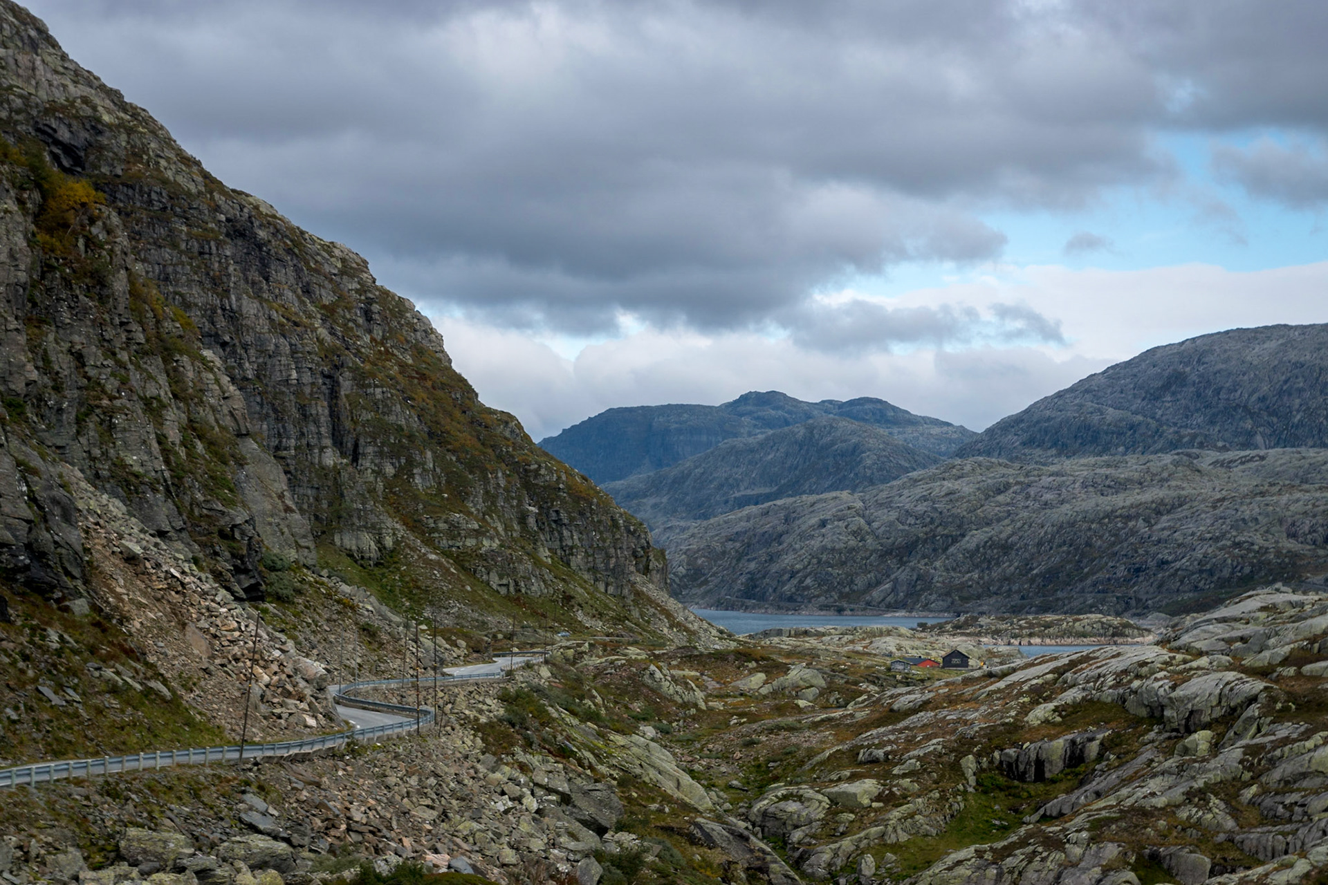 Sony ILCA-77M2 | DT 16-50mm F2.8 SSM @ ISO 100 | 50 mm | f/5.6 | 1/250 s