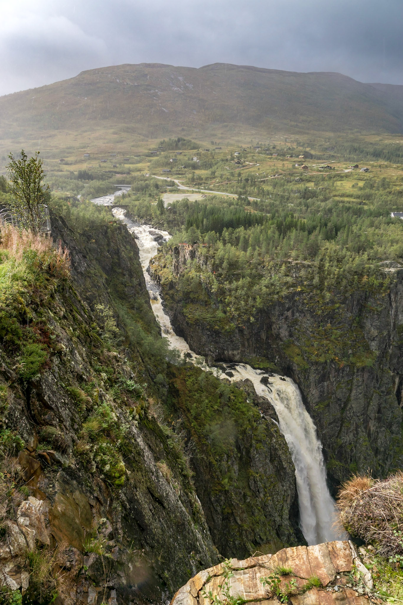 Sony ILCA-77M2 | DT 16-50mm F2.8 SSM @ ISO 100 | 16 mm | f/9 | 1/200 s