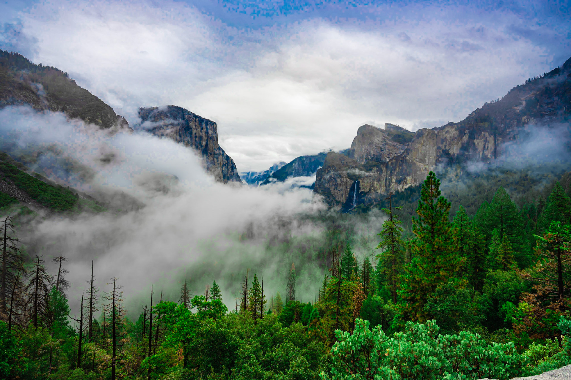 Tunnel View of the Valley