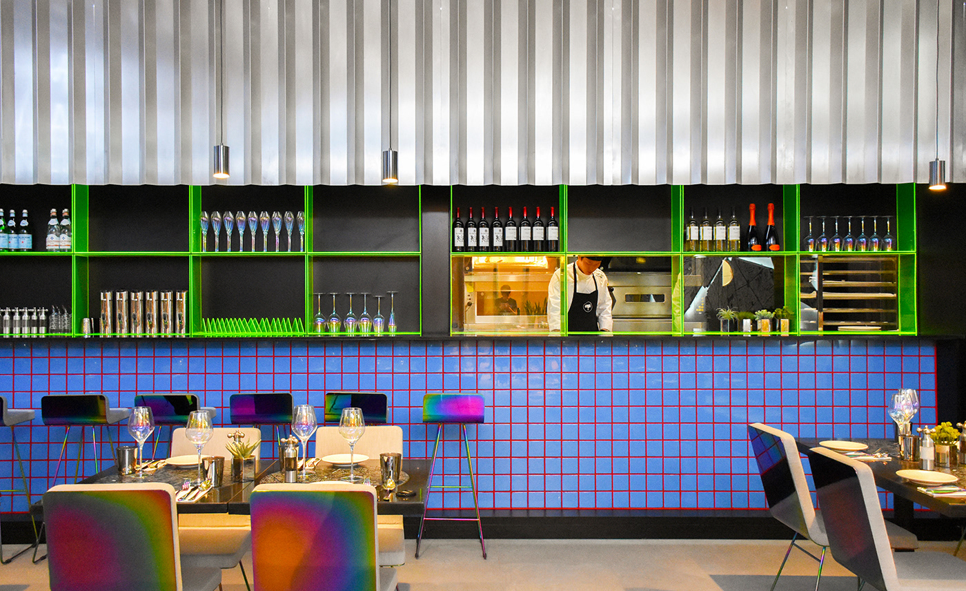 tiago select, ramoprimo, restaurant, bar, flourescent color,