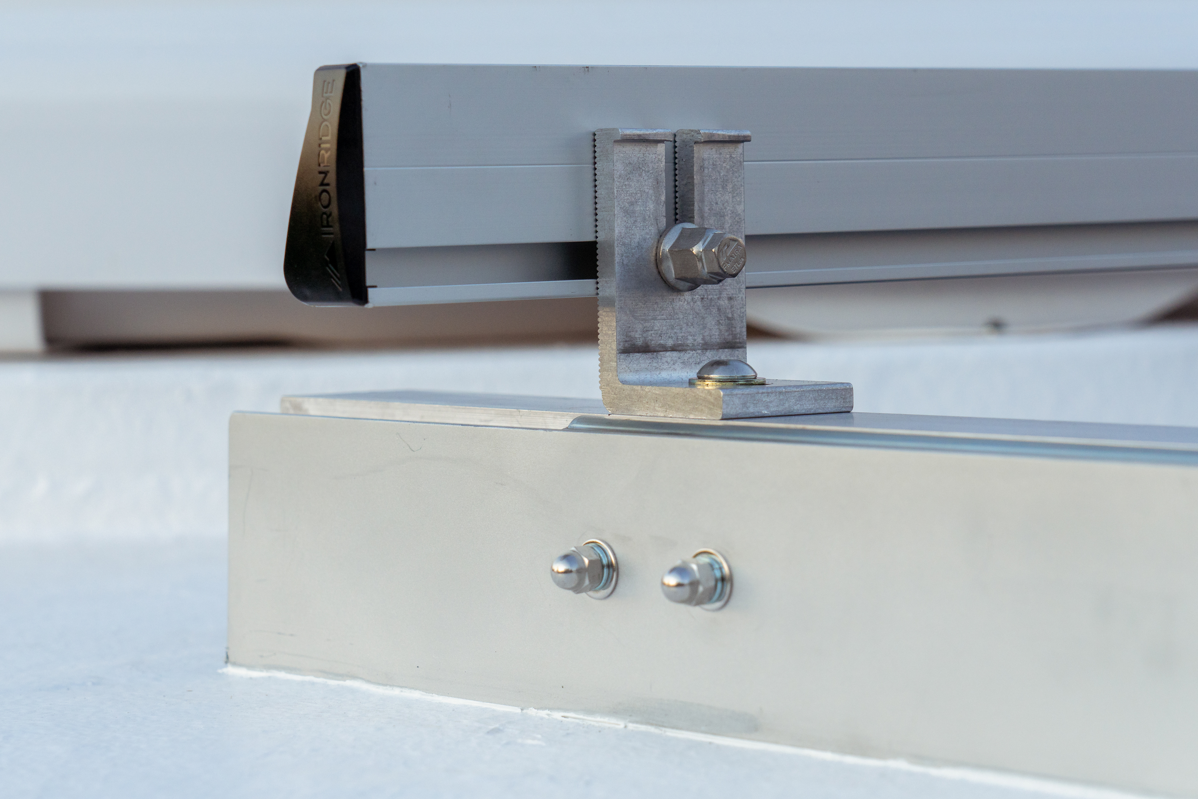 Super heavy duty bonding hardware