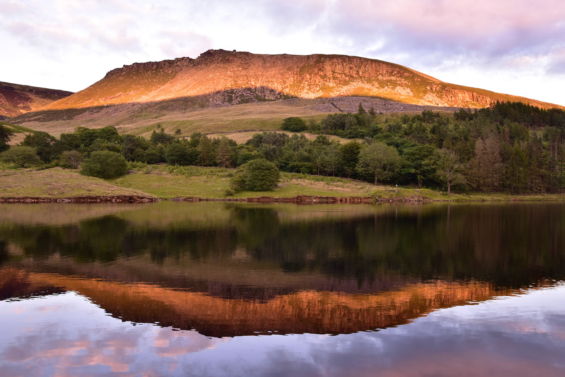 Dovestones Reservoir