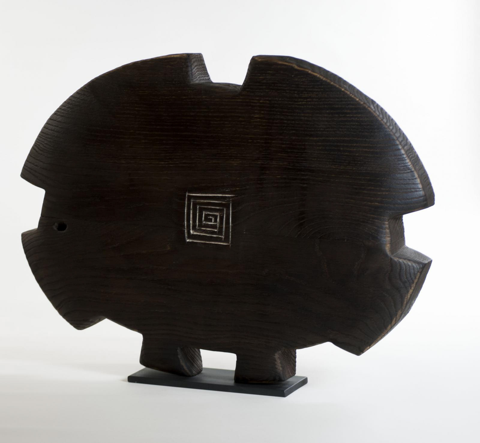 'Vestige Pompeï' n°2 - Sculpture en frêne sculpté brûlé sablé patine encaustique, 2 000€