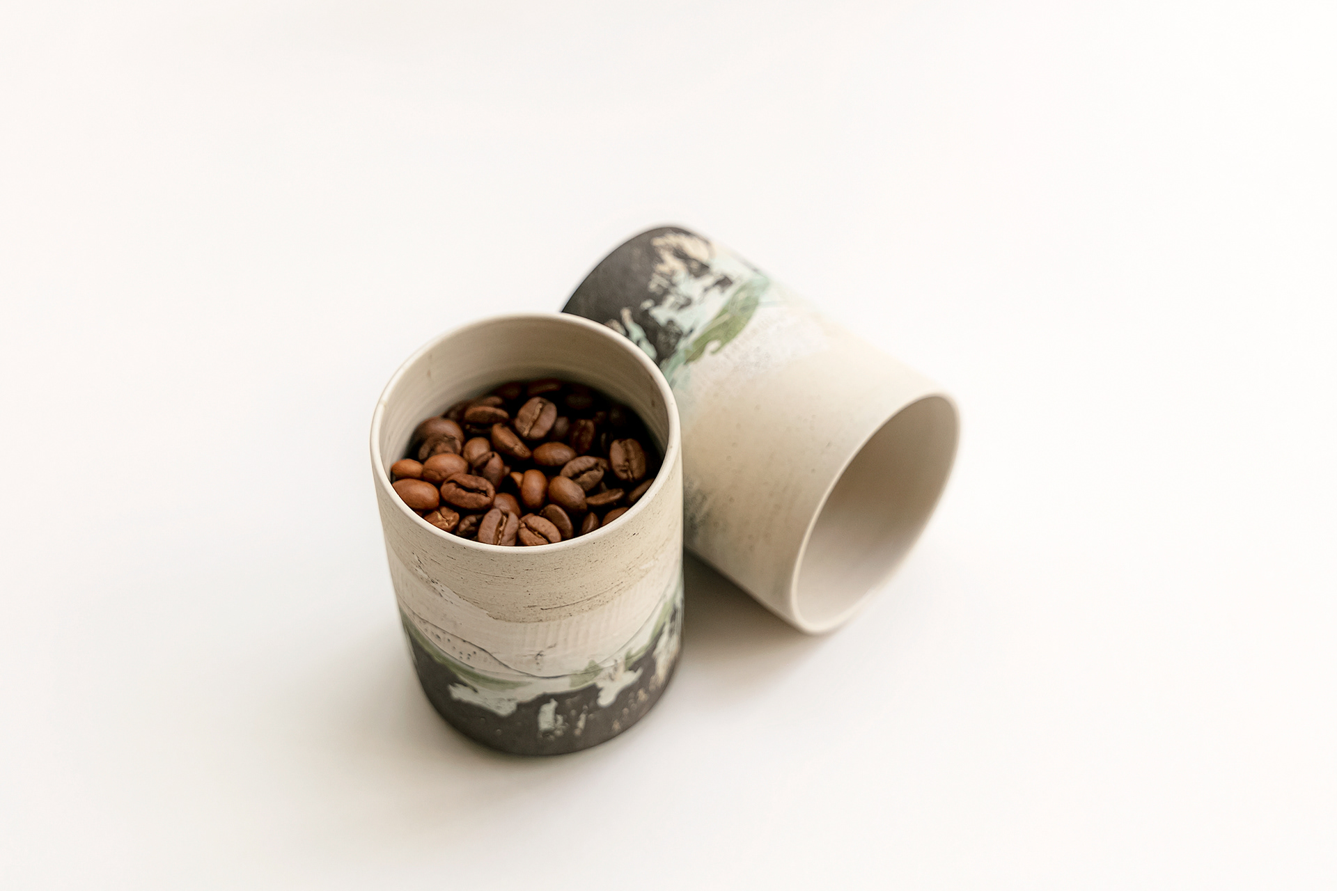 Tasse espresso en grès 35€