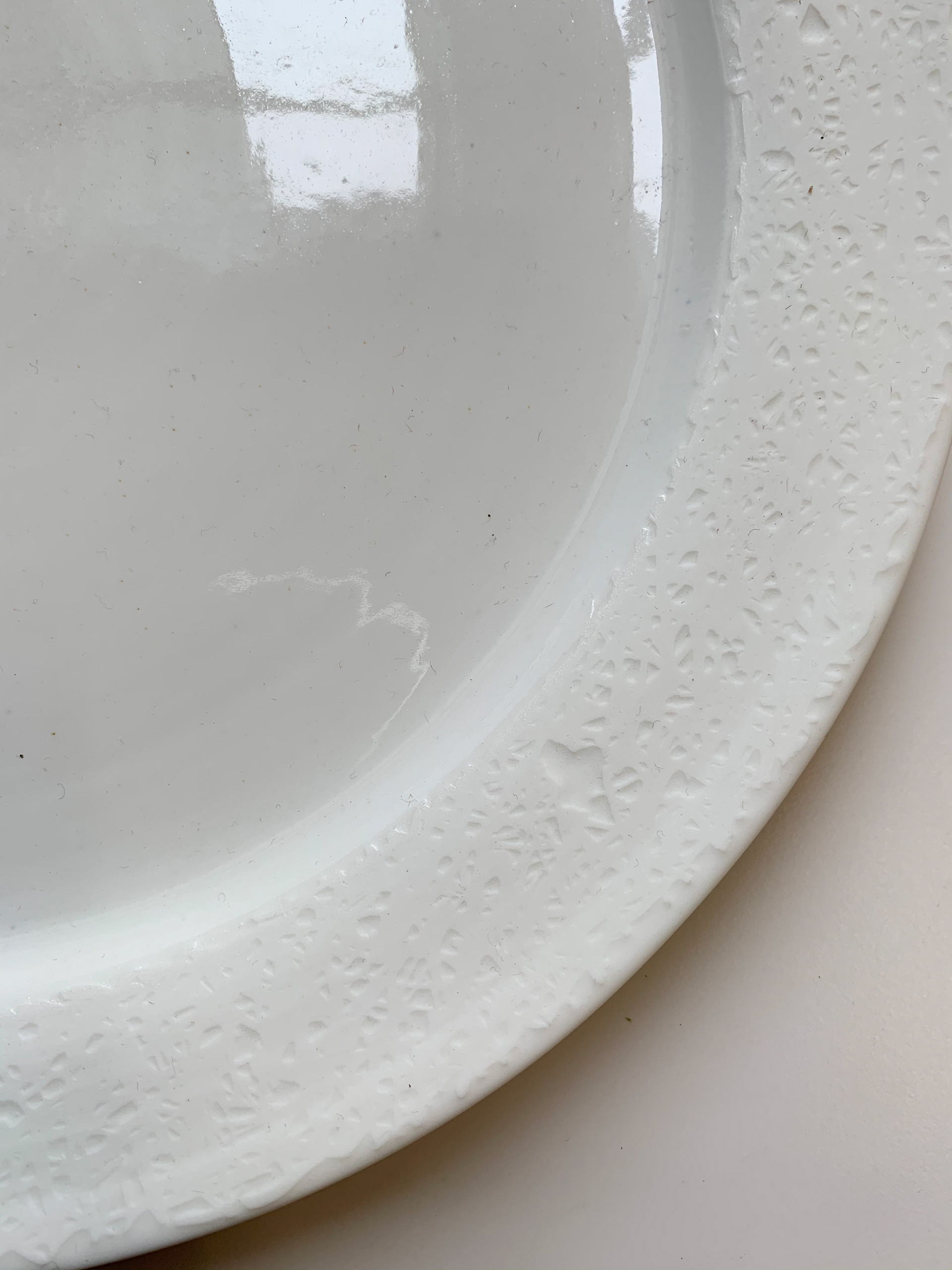 Détails motifs assiette - 50€