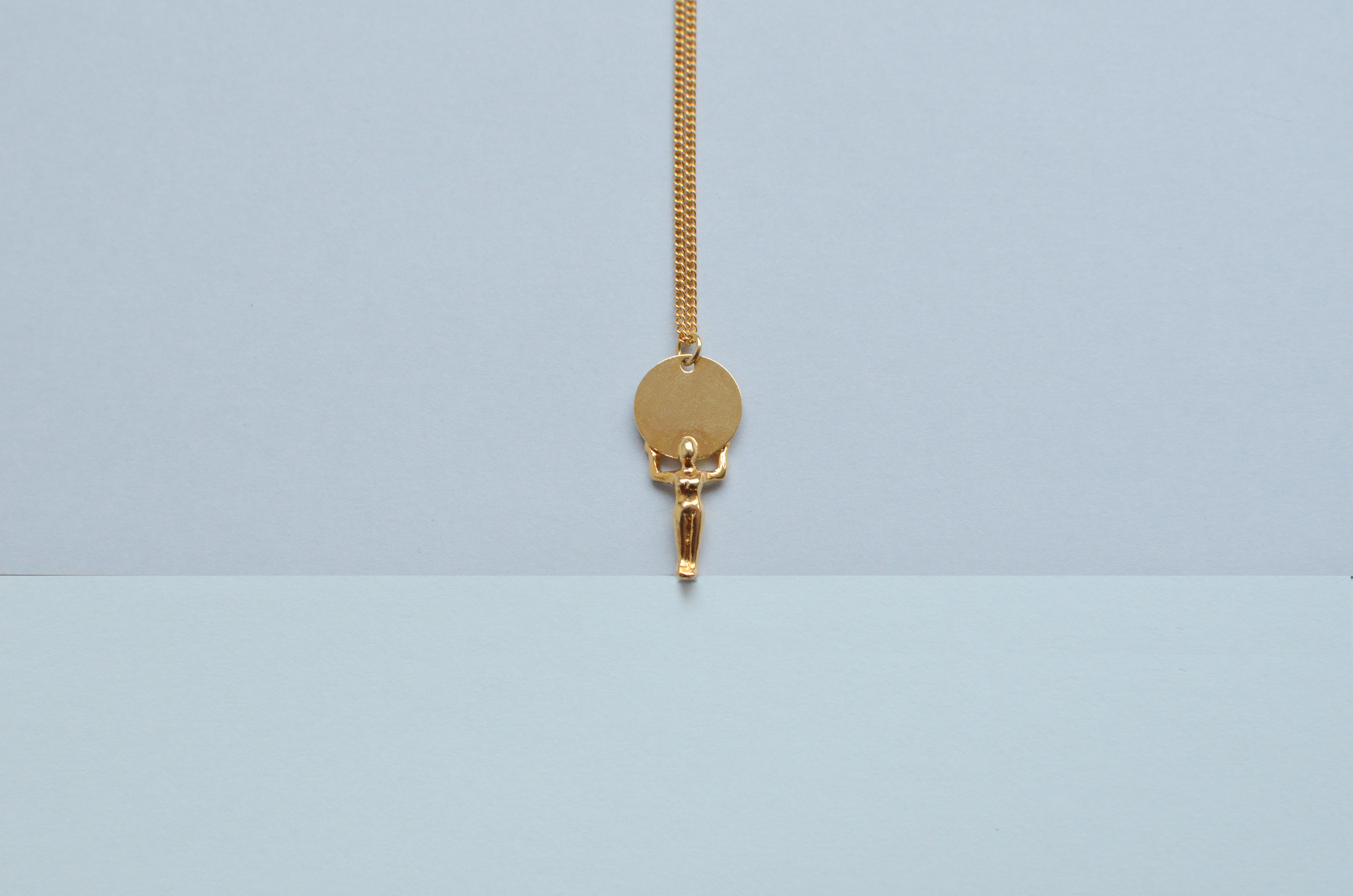 Collier ' Qui porte le monde' - 45€