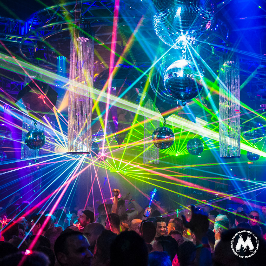 Apollo the Party held at the Metro Theatre in 2016 is an overload of audio visual delights, sending the crowd into a frenzy, as shot by photographer Markham Lane.