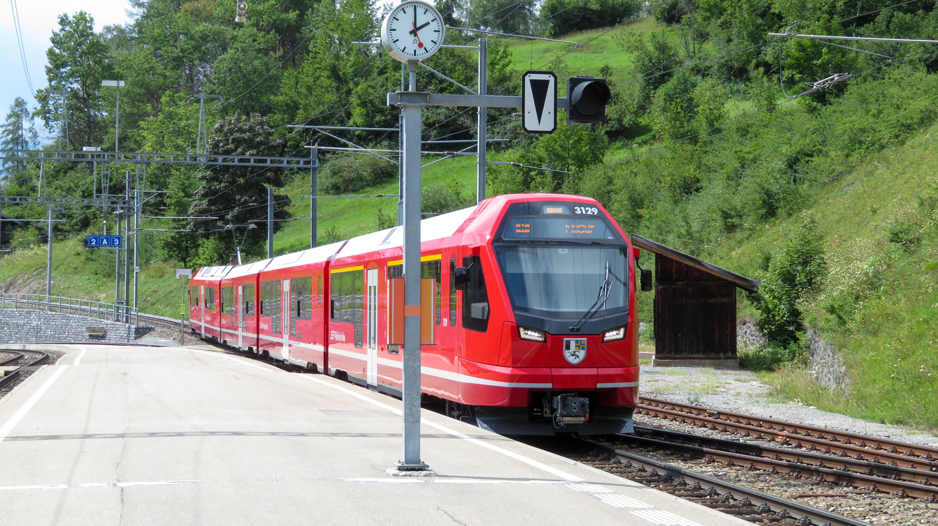 Filisur, 16-08-2021 trein uit Davos