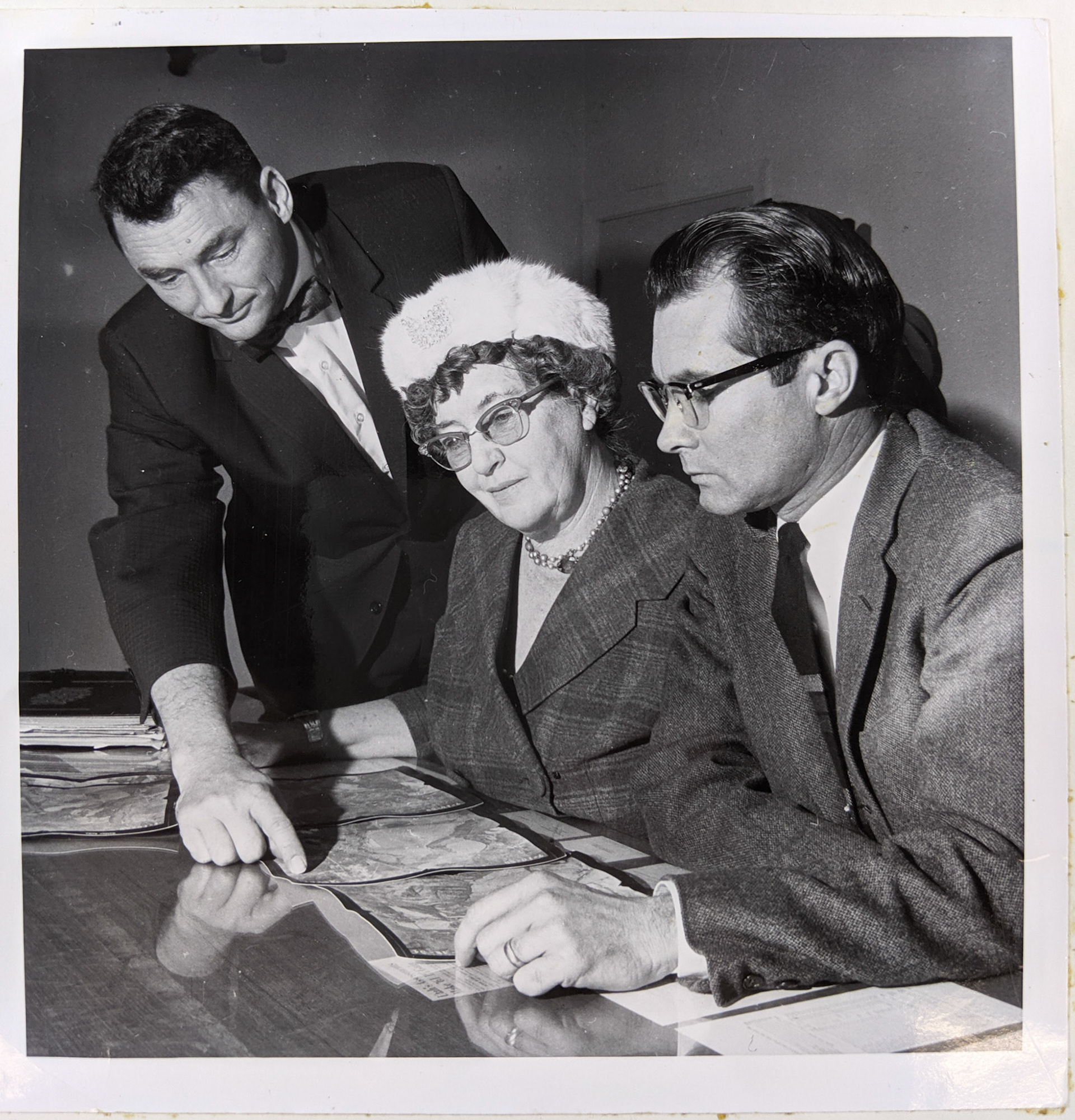 Roger W. Allin and J. F. Carithers of NPS, 1965 in Brigham City with Bernice Gibbs Anderson. Bernice Gibbs Anderson Collection, NPS