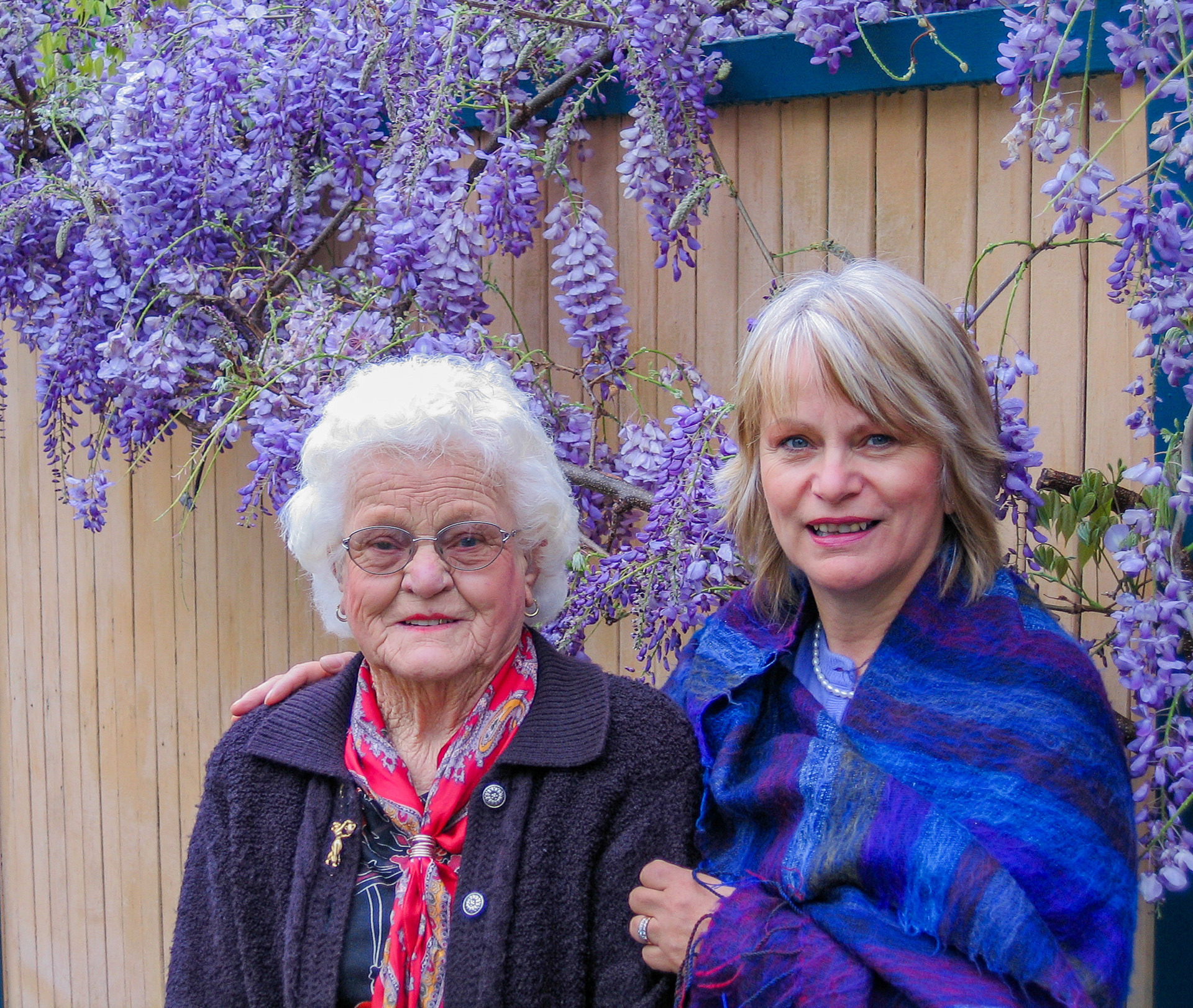 Clare and Sallee 2000