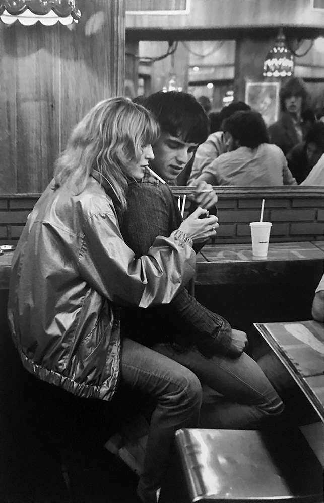 Mac Donalds Saint-Michael, 1982 - Peter Turnley