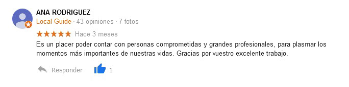 Reseña de Ana Rodriguez, Local Guide, sobre su experiencia en trabajo fotográfico con Fotos Comunión Sevilla. Da 5 estrellas.