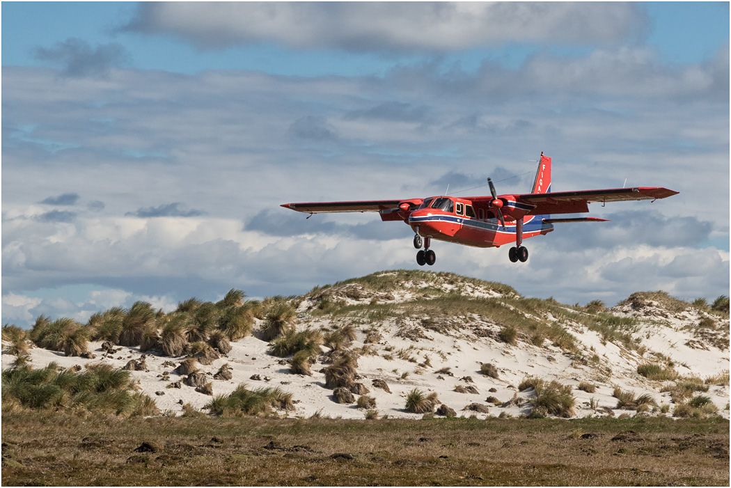 Approaching the runway, Sea Lion Island