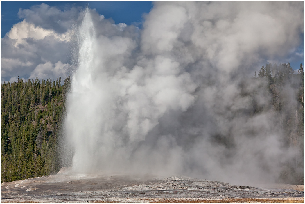 Old Faithful, Upper Geyser Basin, Yellowstone NP