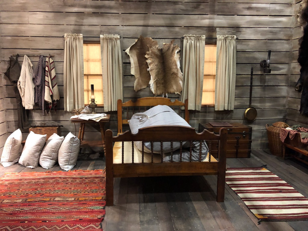 INDIAN AGENCY SET INTERIOR