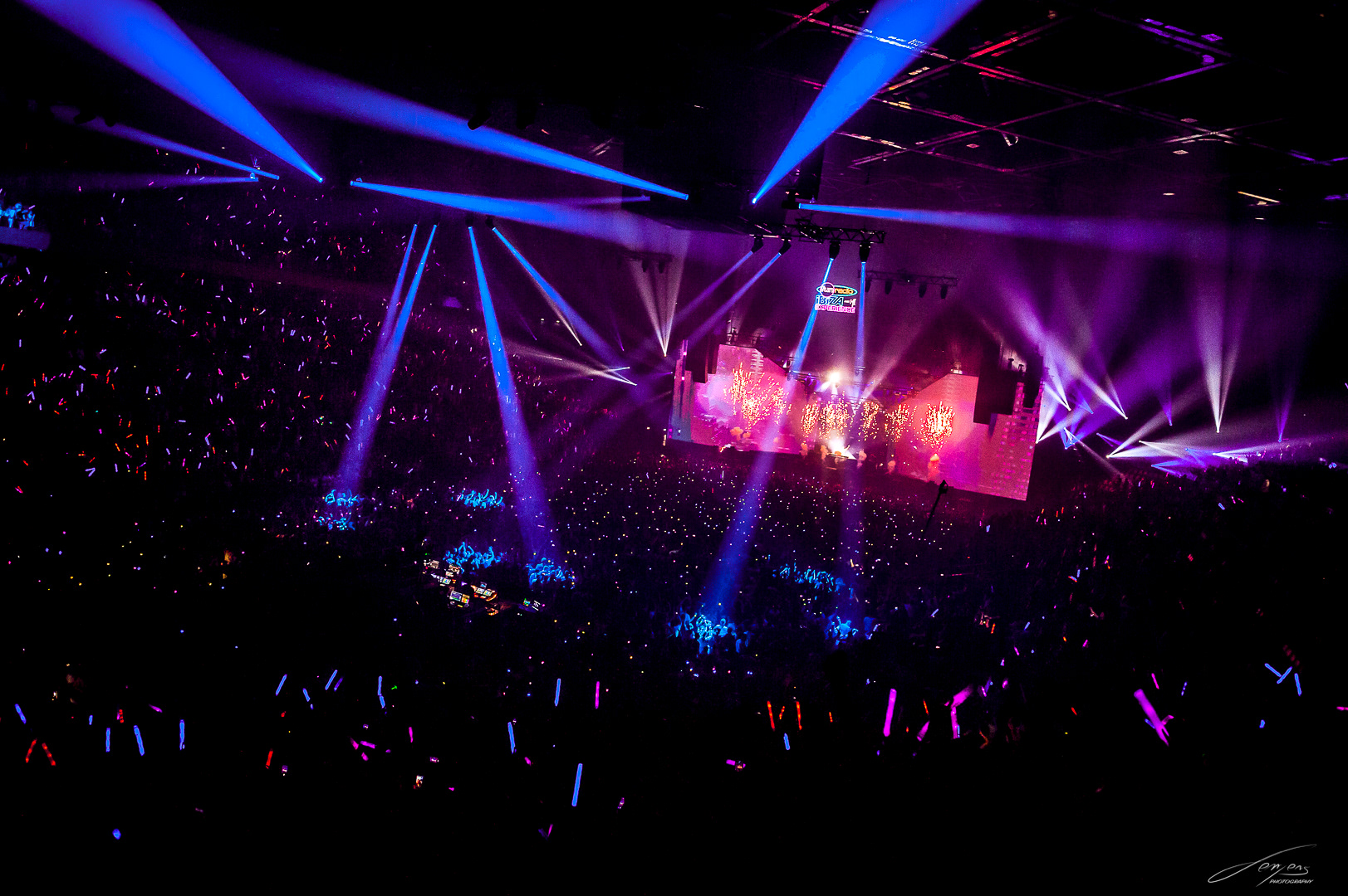 W&W © Lempens Studio