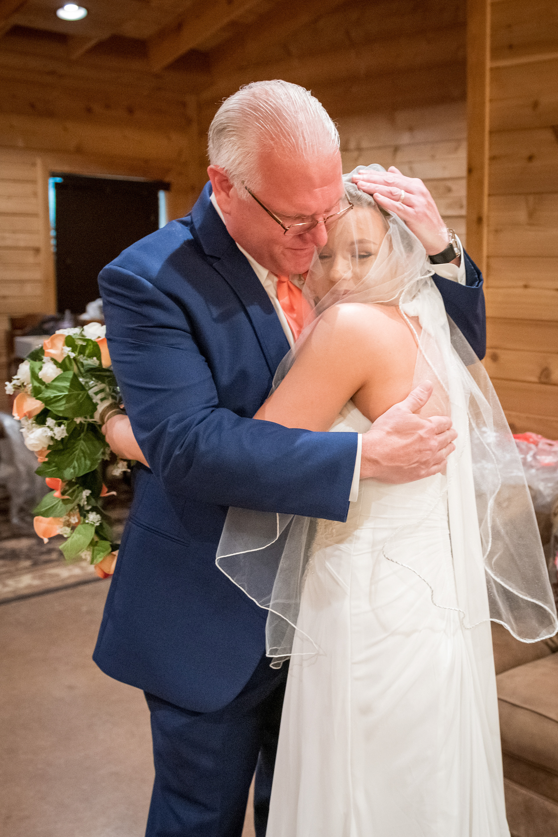 Wedding Day Photos taken in Seguin, TX by Wedding Photographer Aaron Resop @ Geronimo Oaks - Weddings and Events, 1377 Dietert Rd, Seguin, TX 78155