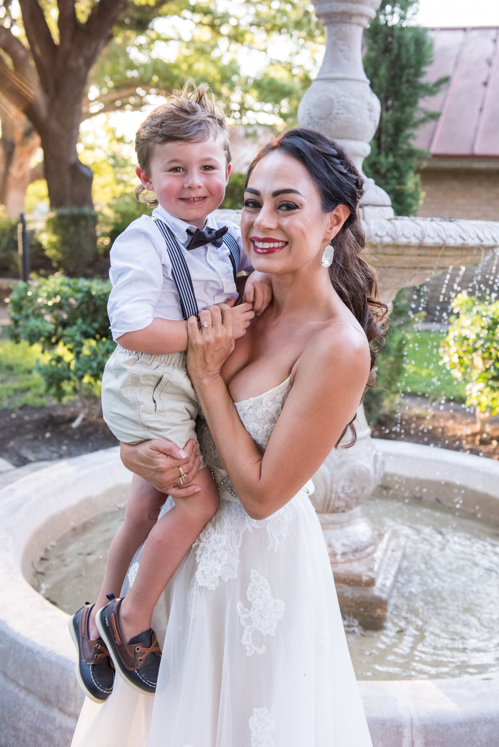 Wedding Day Photos taken in Brenham, TX by Wedding Photographer Aaron Resop @ permavista ranch & resort, Brenham, TX 77833