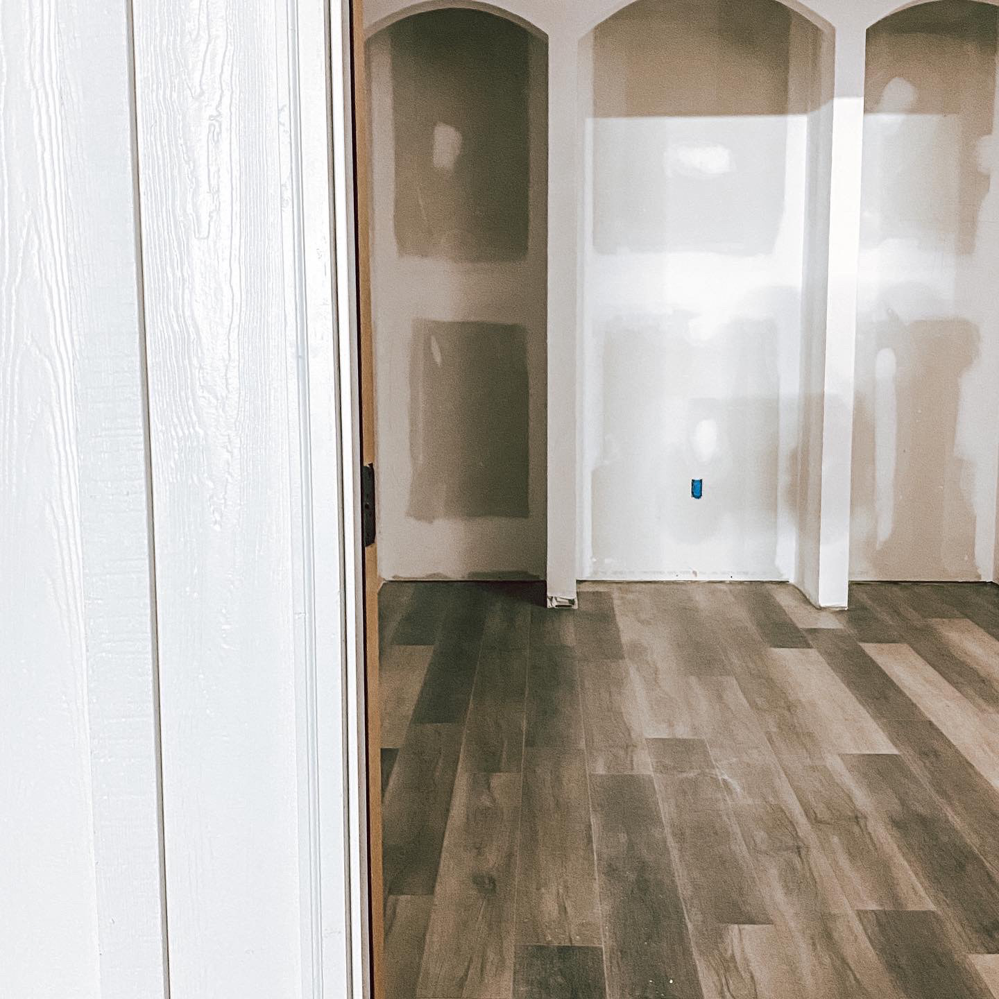 Flooring is down in the Bride's Parlor
