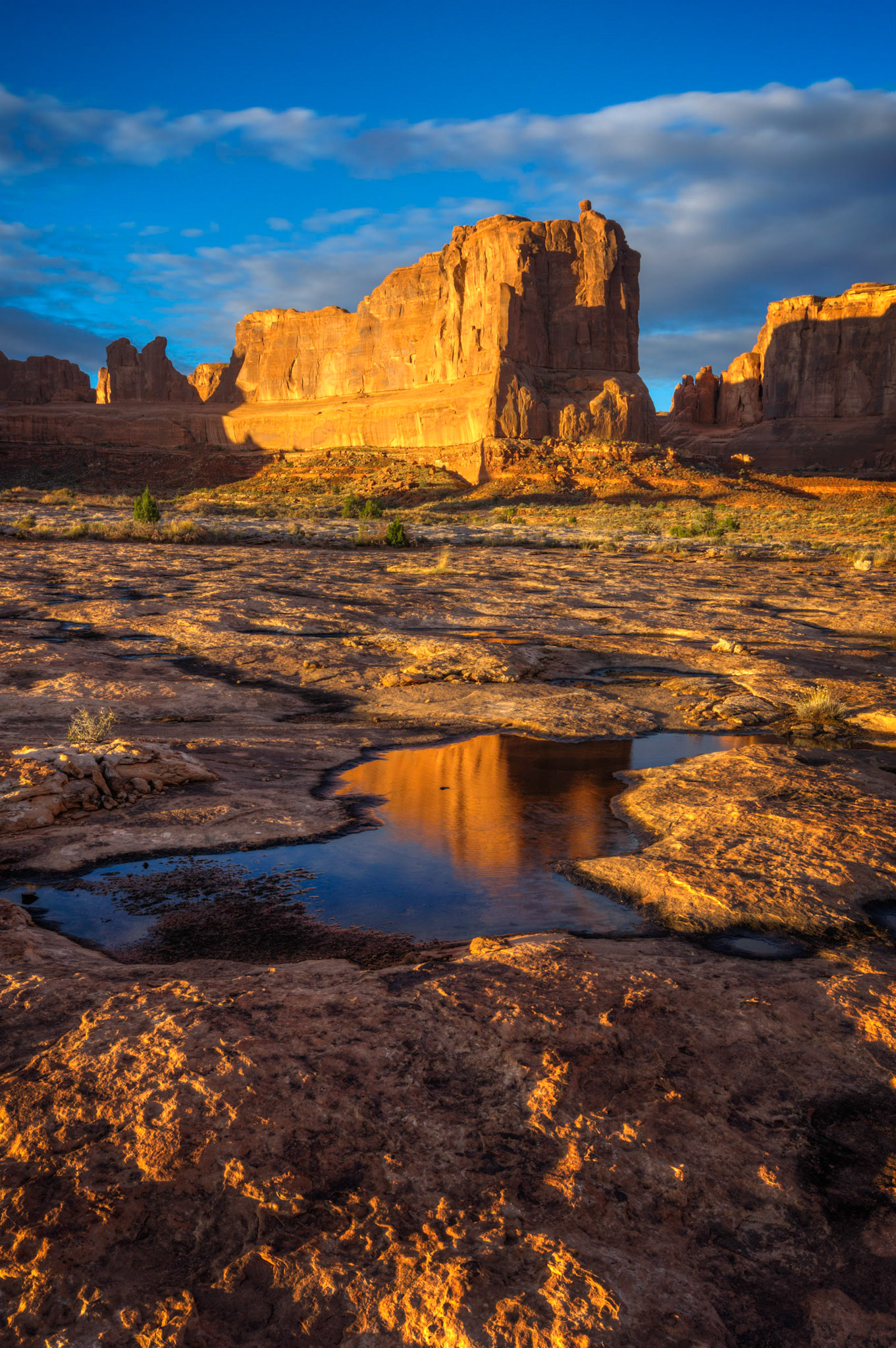 p o t h o l e s  7626Arches National ParkUtahNovember 3, 2014PENTAX K-3, Sigma 10-20mm f/4-5.6 EX DCISO 100 20 mm  ¹⁄₂₀ sec at ƒ / 11
