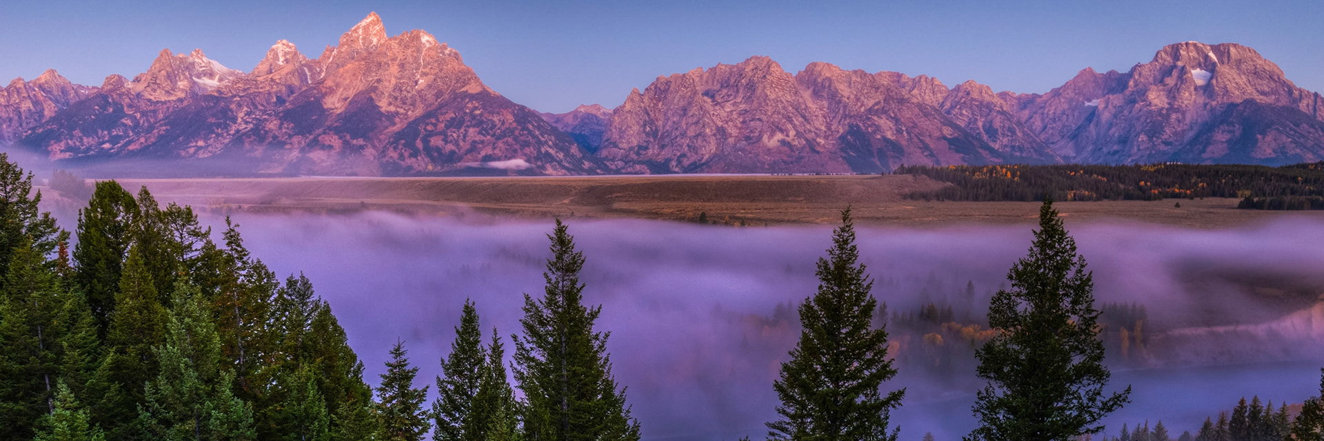 Before sunrise at the Snake River Overlook.  The river itself was mostly covered in a layer of fog.Grand Teton National ParkWyomingSeptember 27, 2016This is an HDR image consisting of 3 exposures merged in Photomatix Pro. Additional processing in Lightroom and Photoshop.PENTAX K-1, HD PENTAX-D FA 15-30mm F2.8ED SDM WRISO 800 27 mm  6.0 sec at ƒ / 11