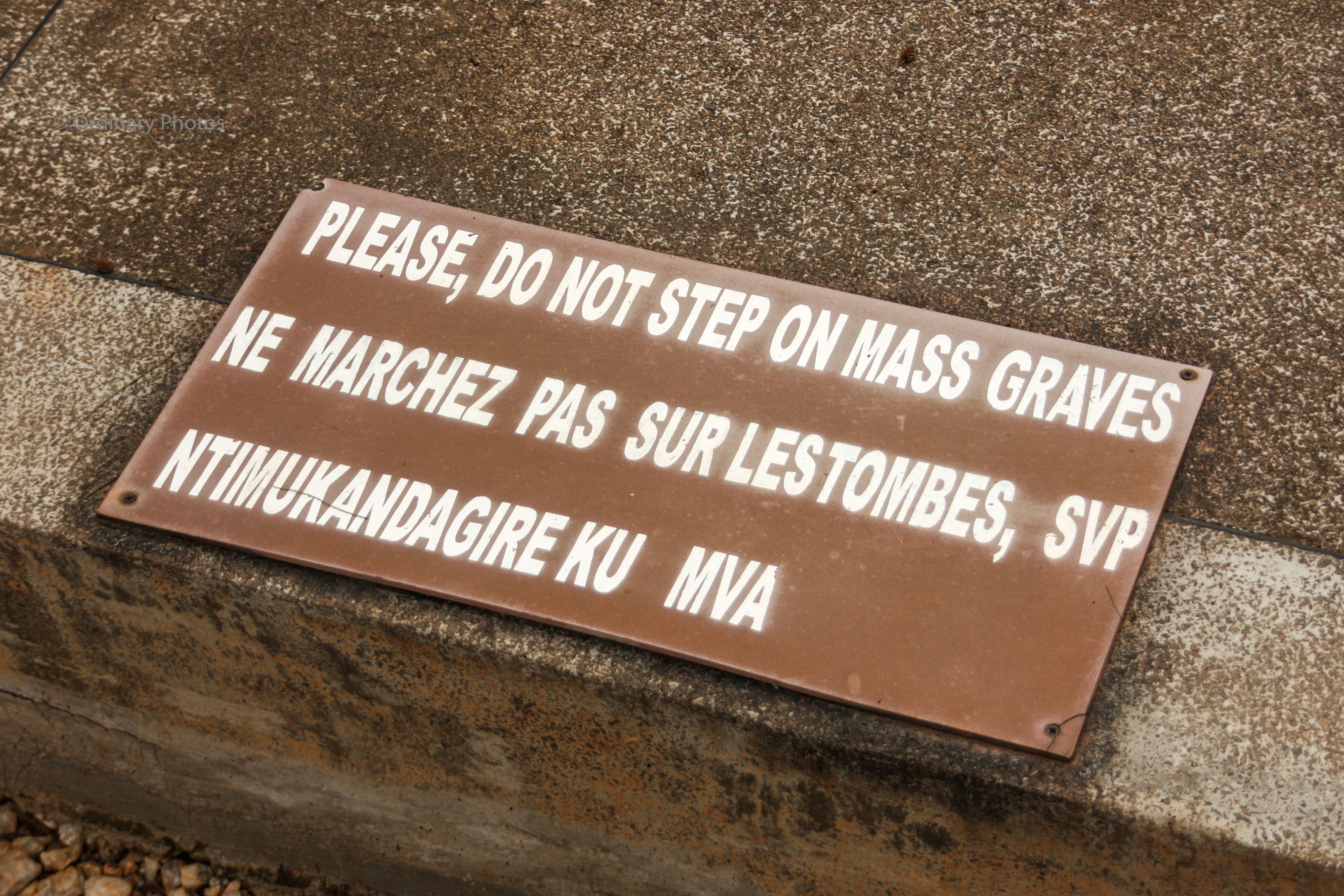 Een massagraf in het Kigali Genocide Memorial