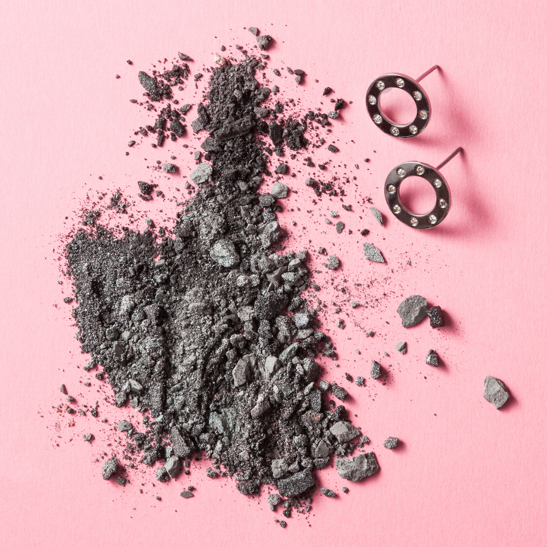 Julia Blini | Campanha Carbon Blush