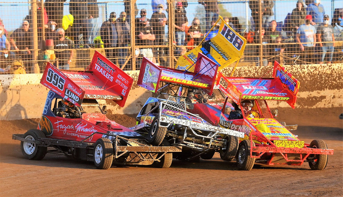On The Oval - SIT DOWN WITH TRACKSTAR RACING